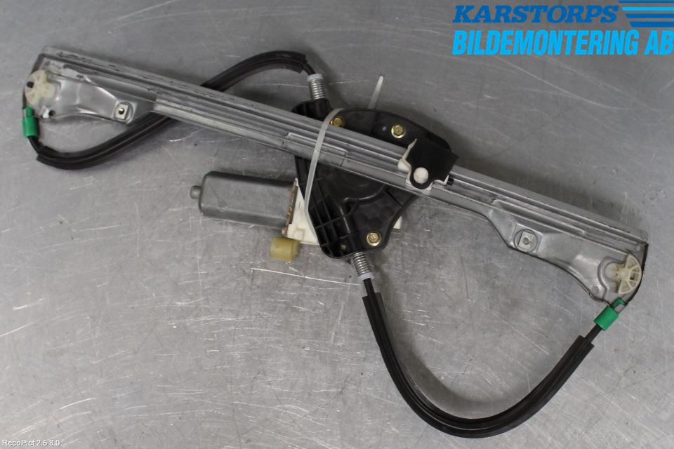 Renault CLIO II 01-08 Vindusheis El Komp