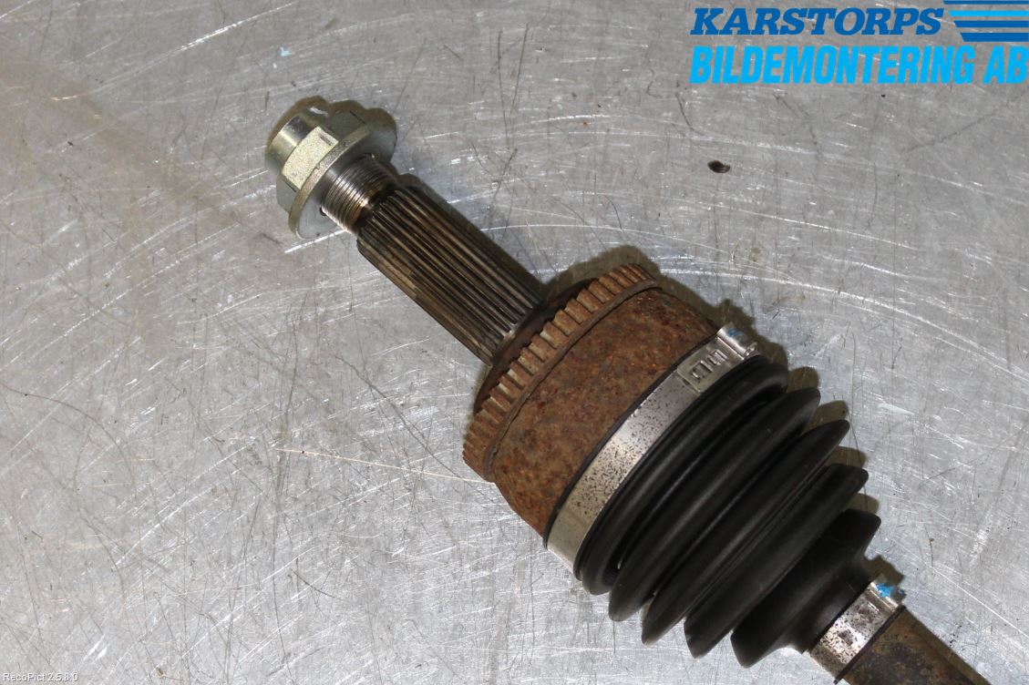 Kia RIO 12-16 Drivaksel Foran Kompl Venstre