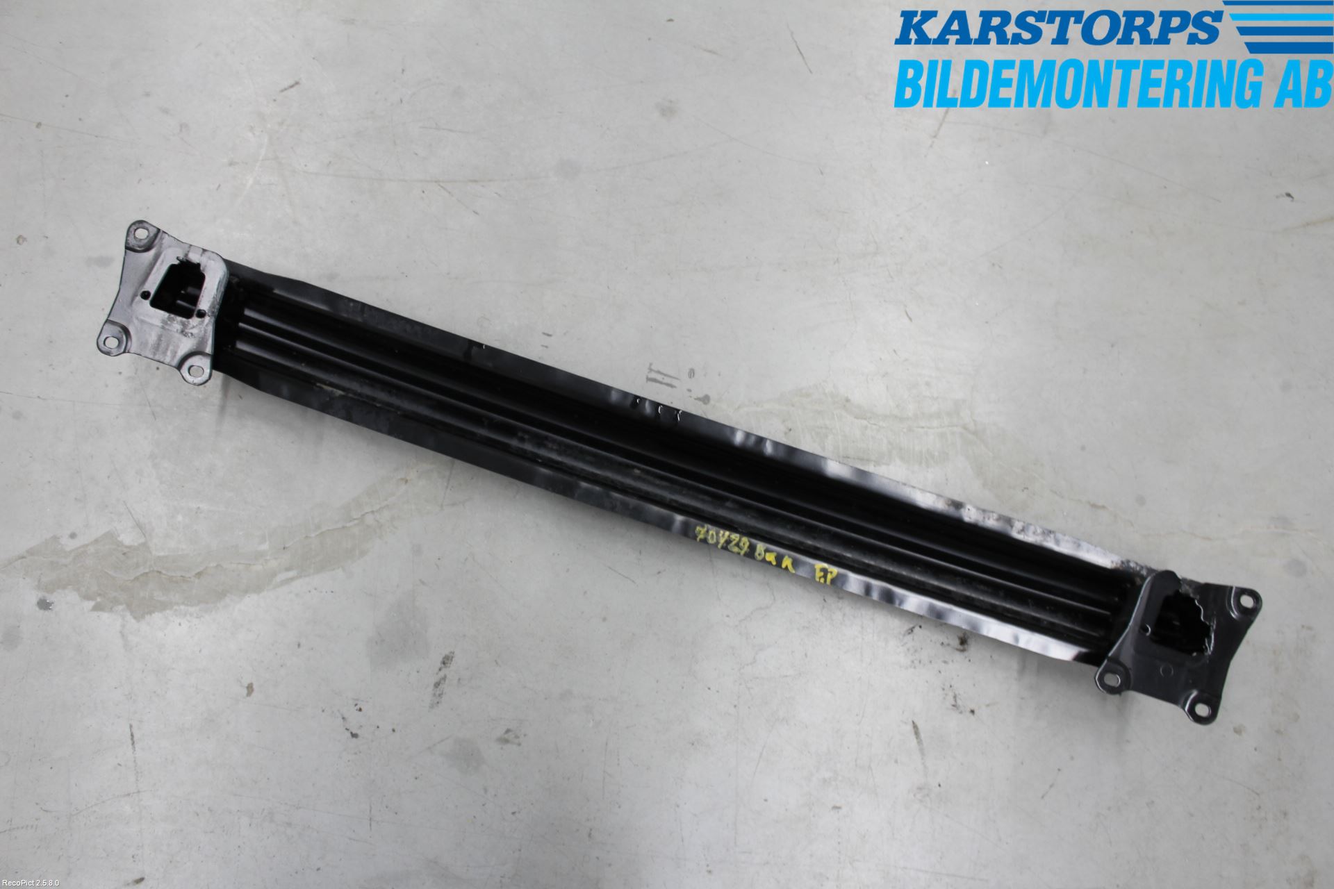 Volkswagen VW GOLF V 04-09 Støtfanger Bak Bjelke
