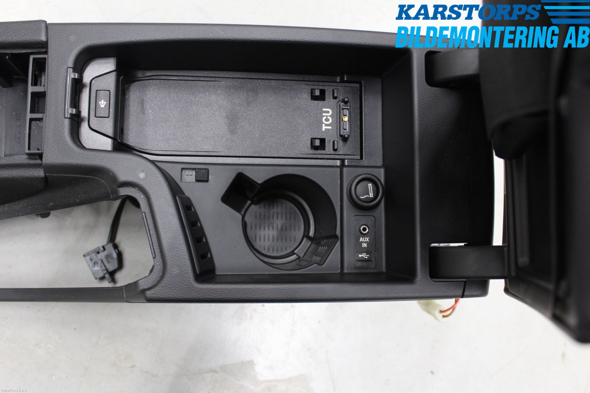 BMW 3 E92/93 Coupé/Cab 05-14 Innr Konsoll-Lomme