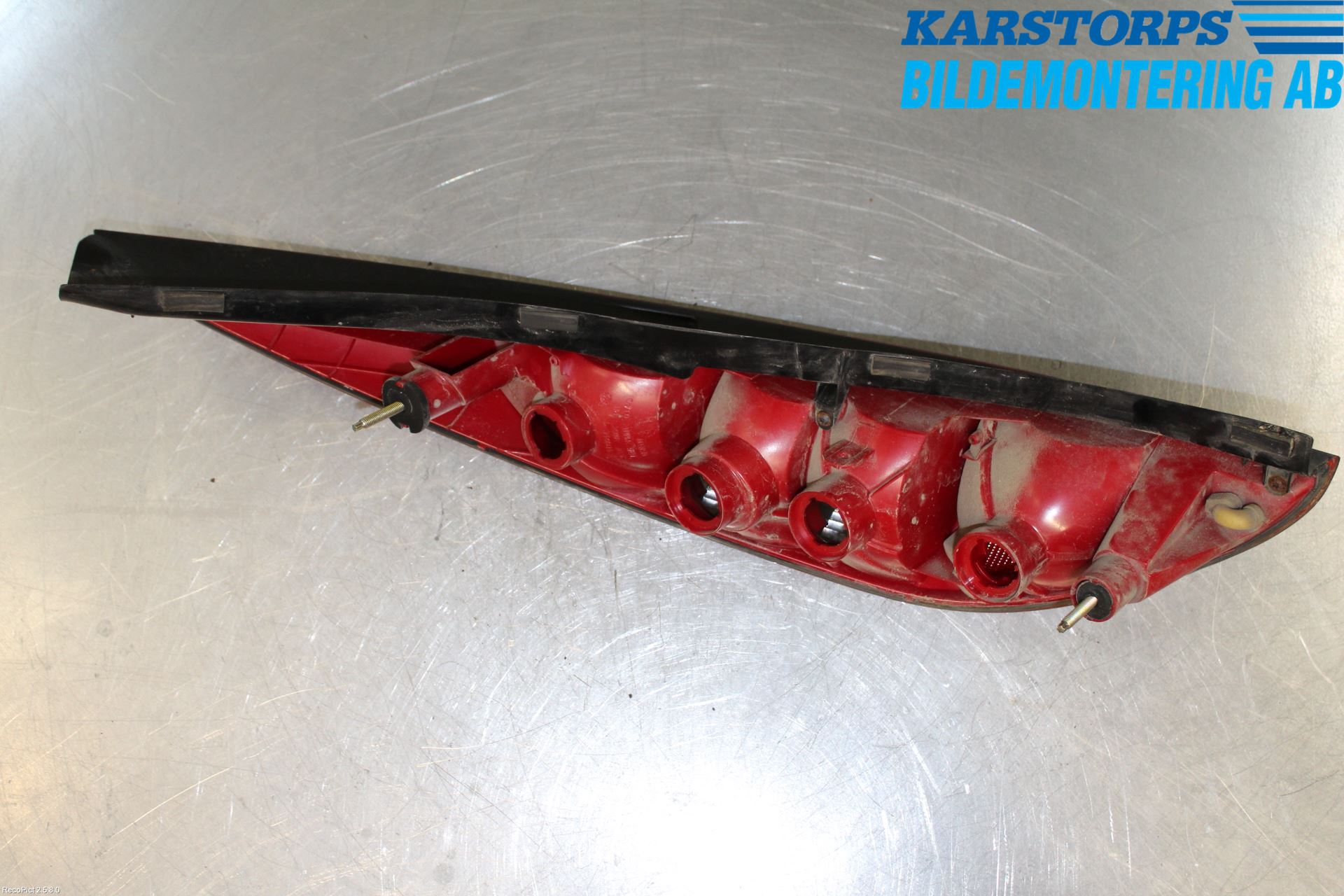 Ford MONDEO     01-06 Baklykt Høyre