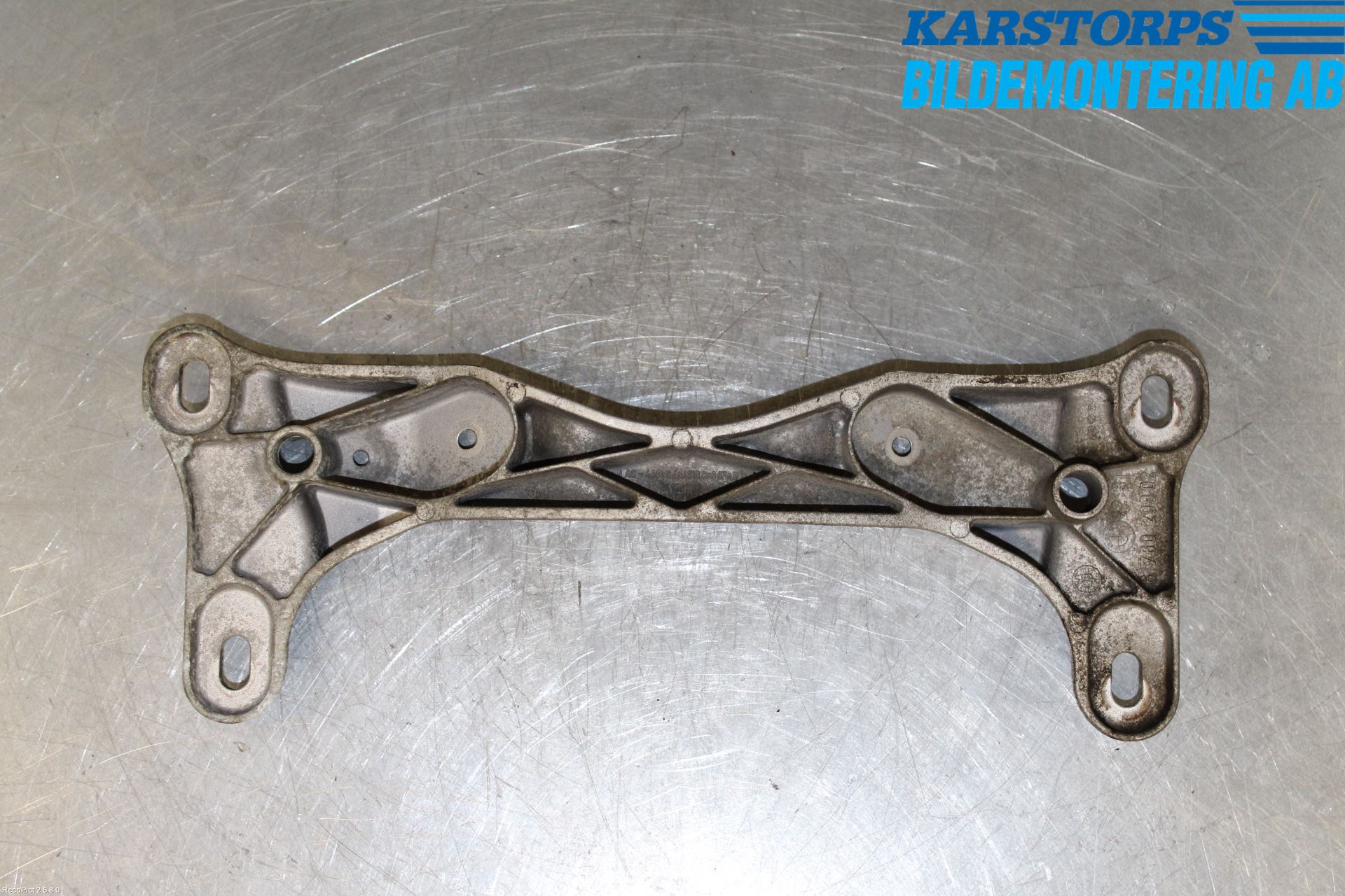 BMW 1 E87/81 5D/3D 03-11 Gearkasse Bjelke - Travers