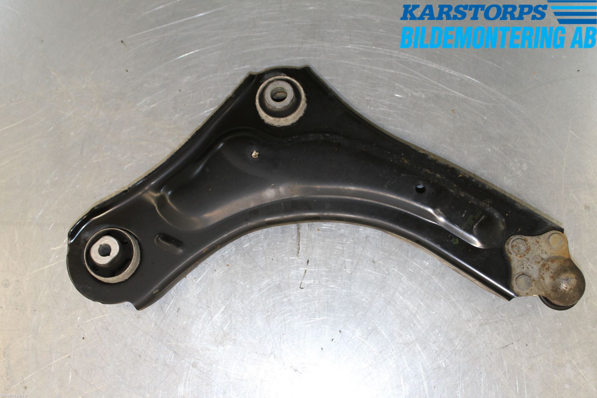 Renault MEGANE III 09-15 Bærearm Foran Venstre Nedre