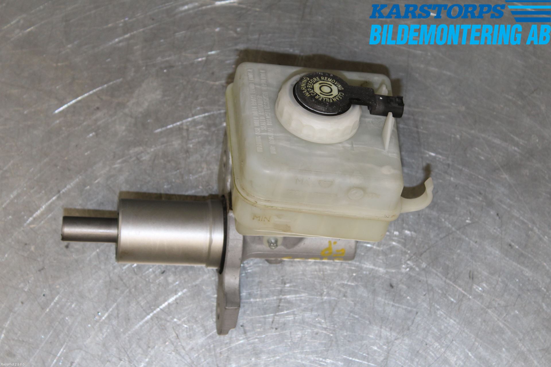 BMW 5 E60/61 Sed/Tou 02-10 Brems Hovedsylinder