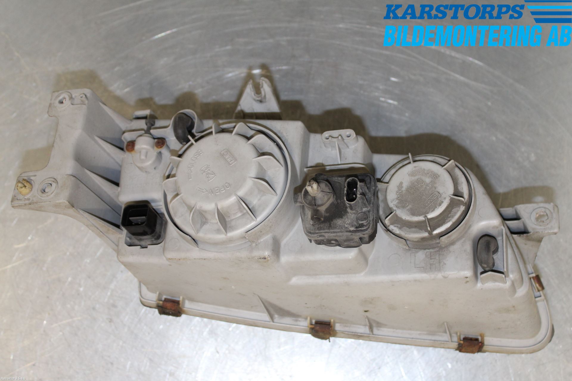 Hyundai H1/STAREX  97-08 Frontlykt Venstre