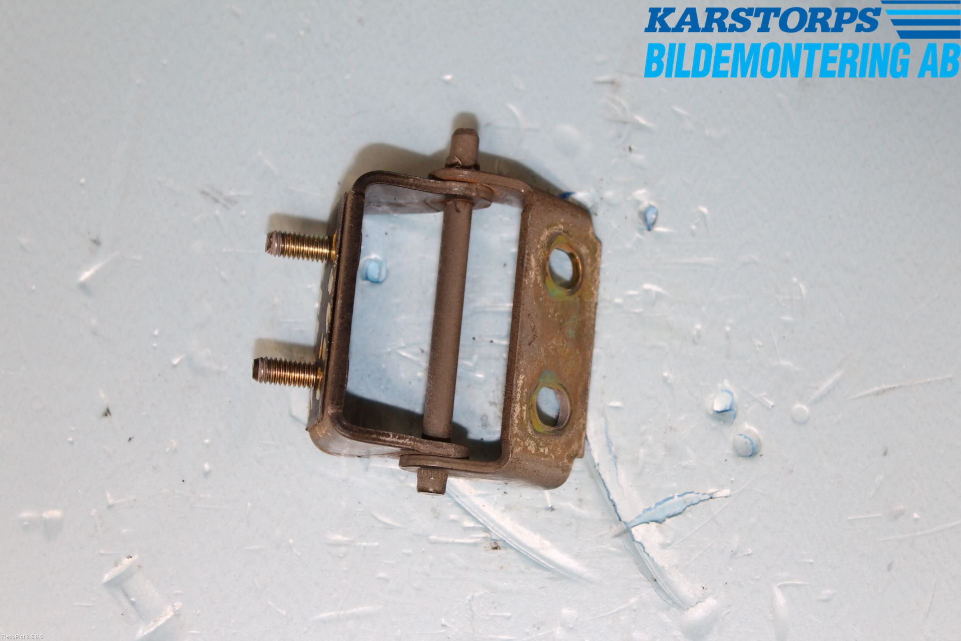 Ford MONDEO     01-06 Bakluke Hengsel Venstre
