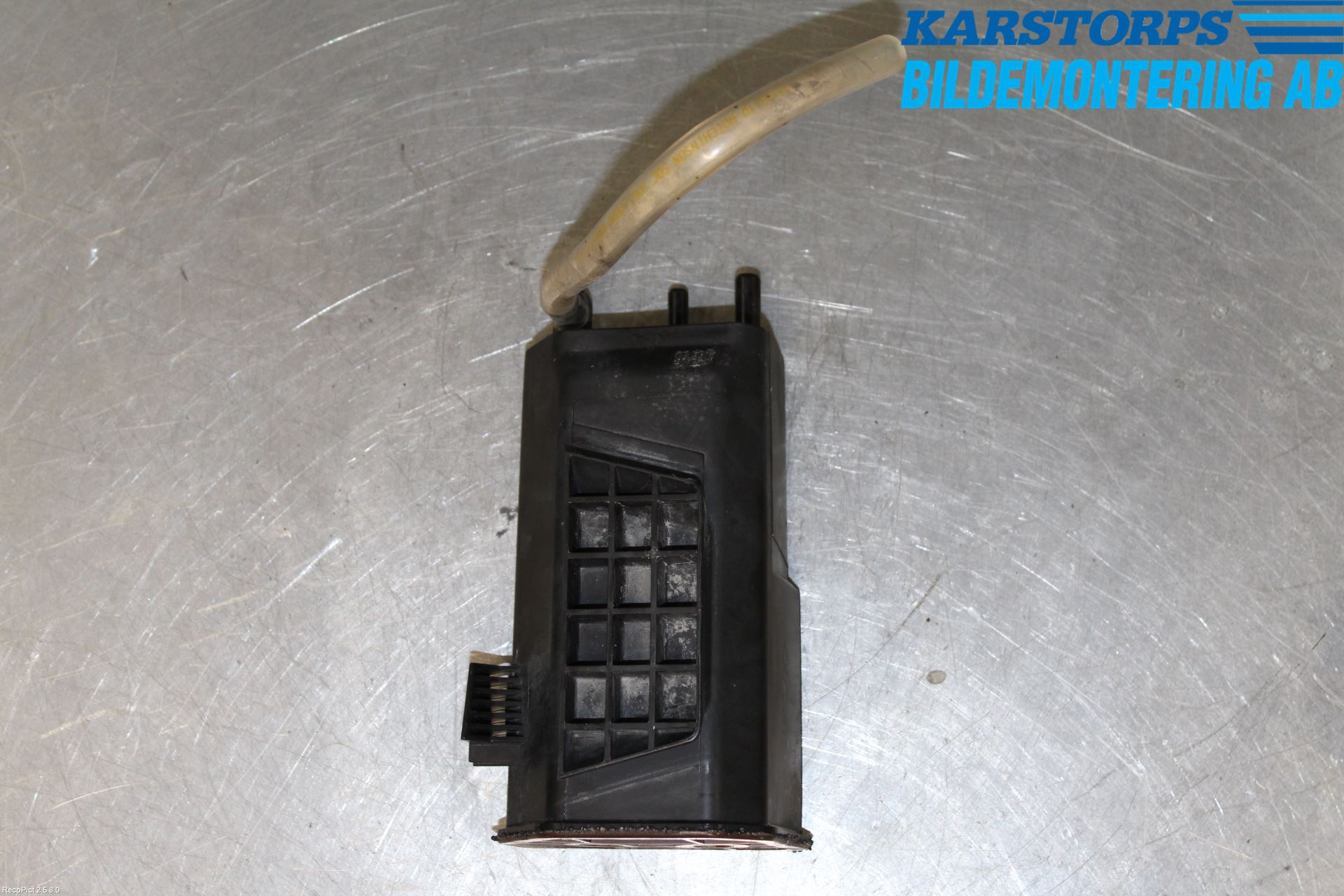 Renault CLIO III  09-12 Drivstoff Kolkanister