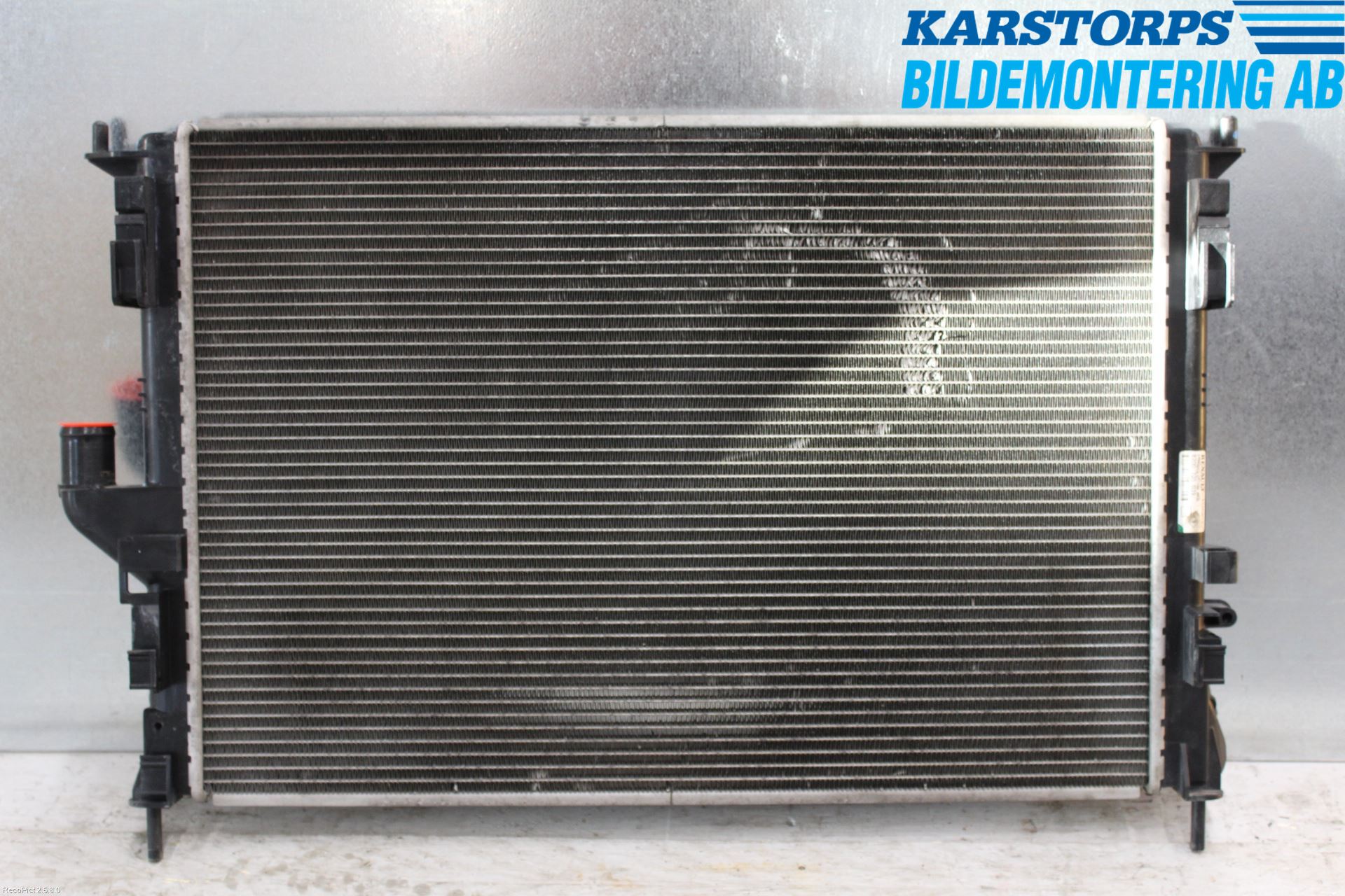 Dacia SANDERO 09-13 Radiator Manuell