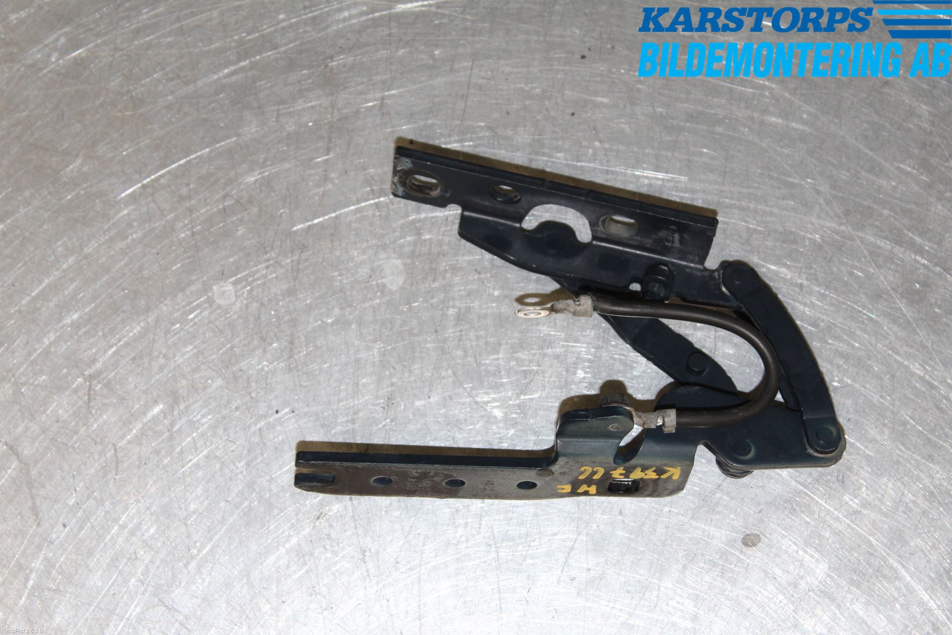BMW 7 E65/66    00-08 Panser Hengsel - Hengsler