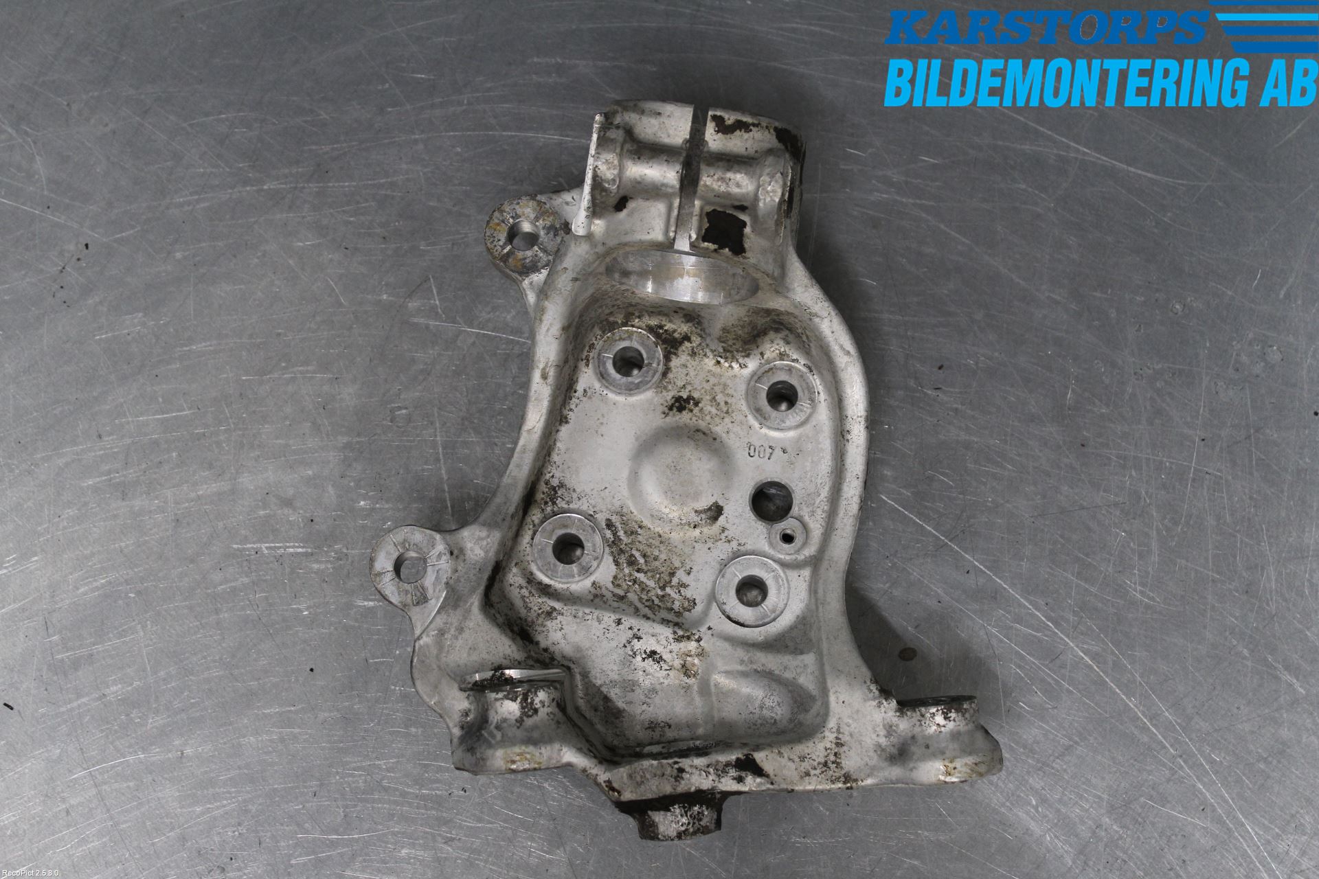 BMW 7 E65/66    00-08 Spindel Vf