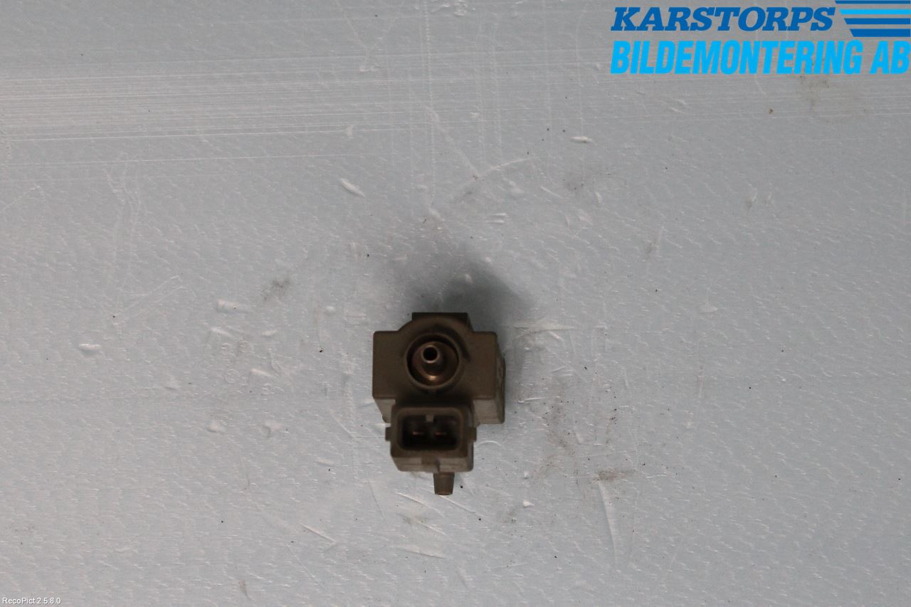 BMW 7 E65/66    00-08 Vacuumventil