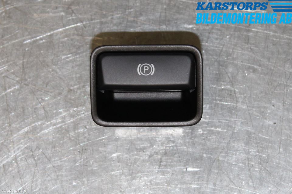 Mercedes-Benz MB GLA-KLASS (X156) 13-20 Bryter Parkeringsbrems
