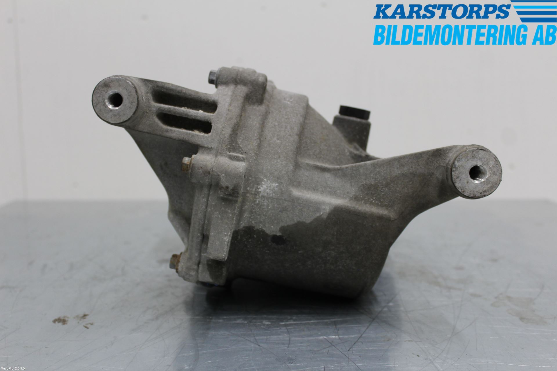 Volvo V60 14-18 Bakaksel Kardang Bak -Diff
