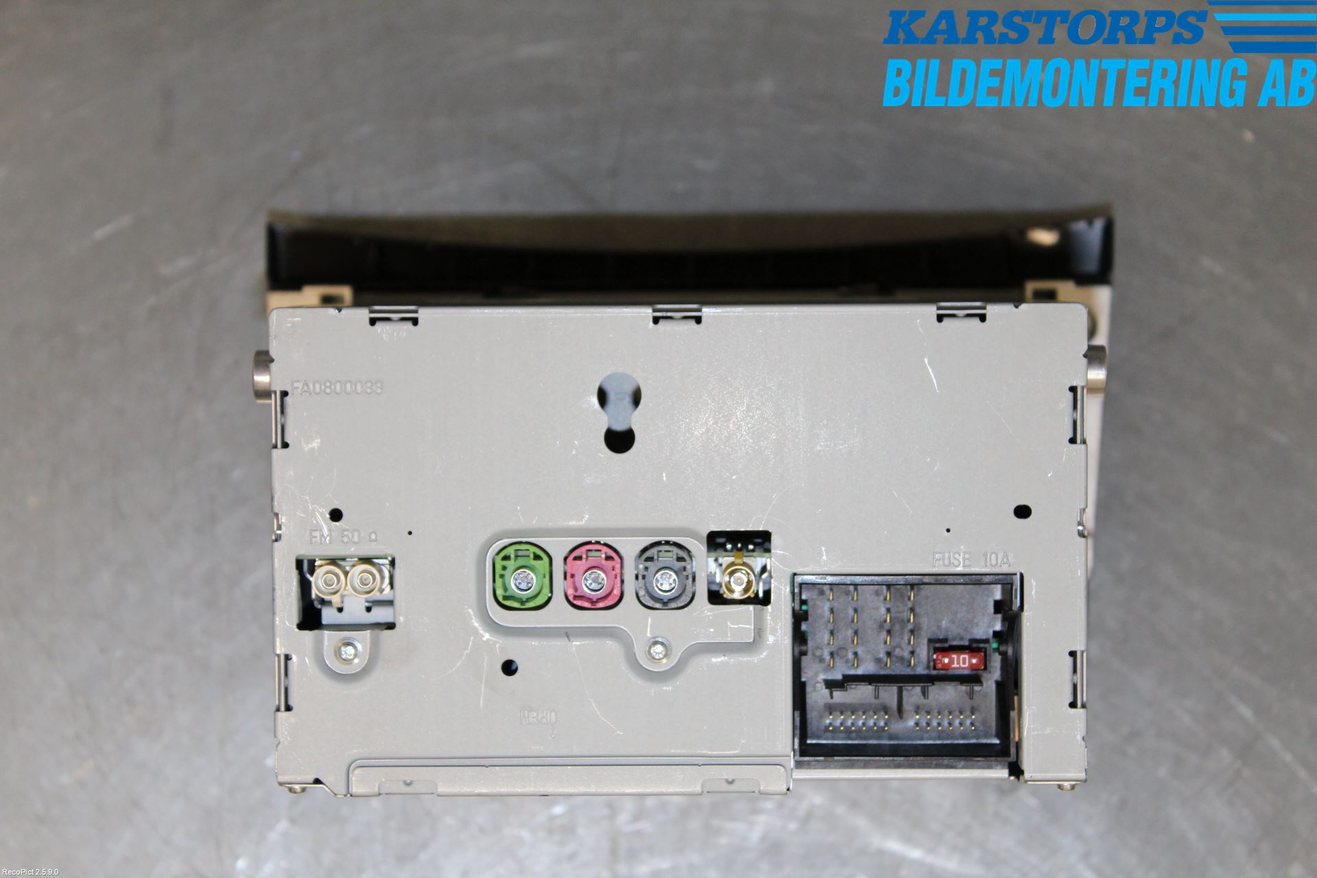 Mercedes-Benz MB E-KLASS (W212) 09-16 Stereo Radio Med Cd