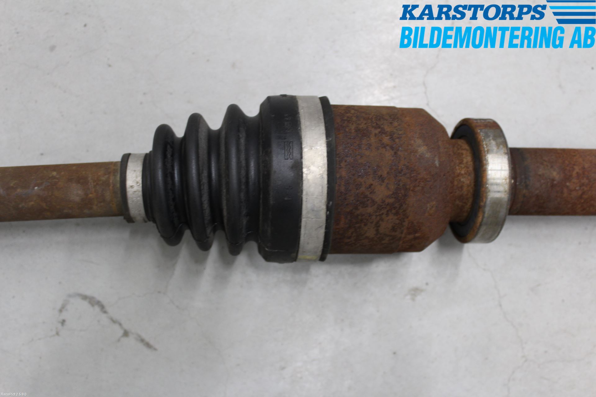 Renault CLIO III  09-12 Drivaksel Foran Kompl Høyre