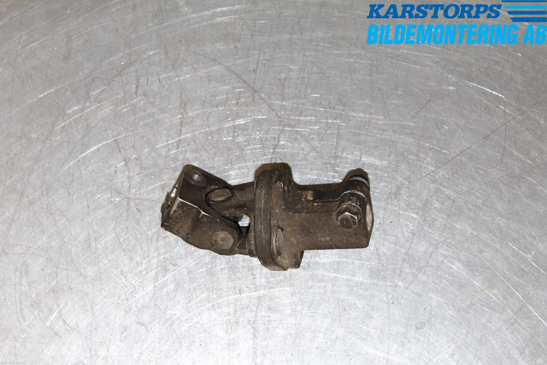 Mercedes-Benz MB E-KLASS (W210) 96-03 Rattakselledd