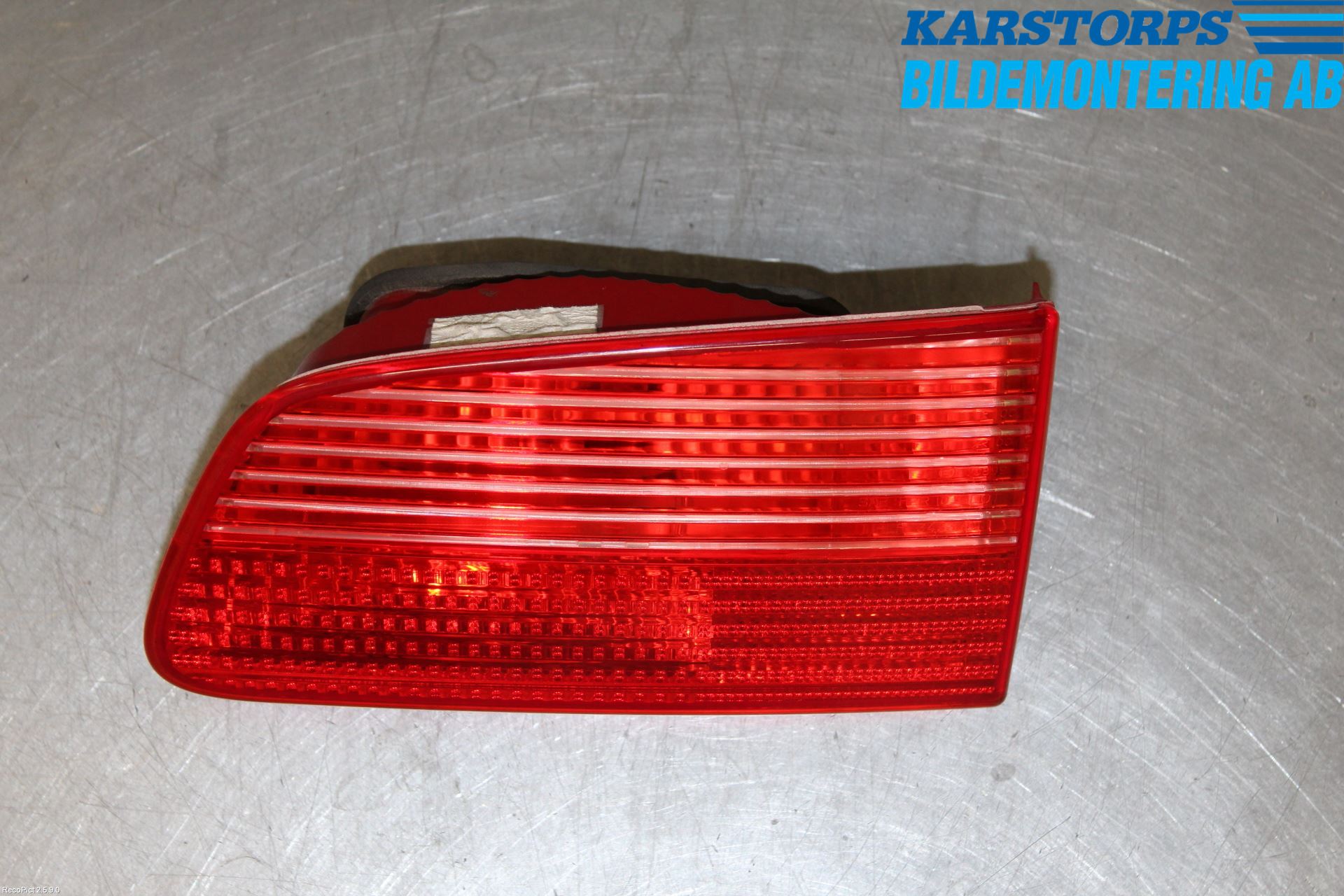 Saab 9-5     06-10 Baklykt Høyre  På Luke(Indre)