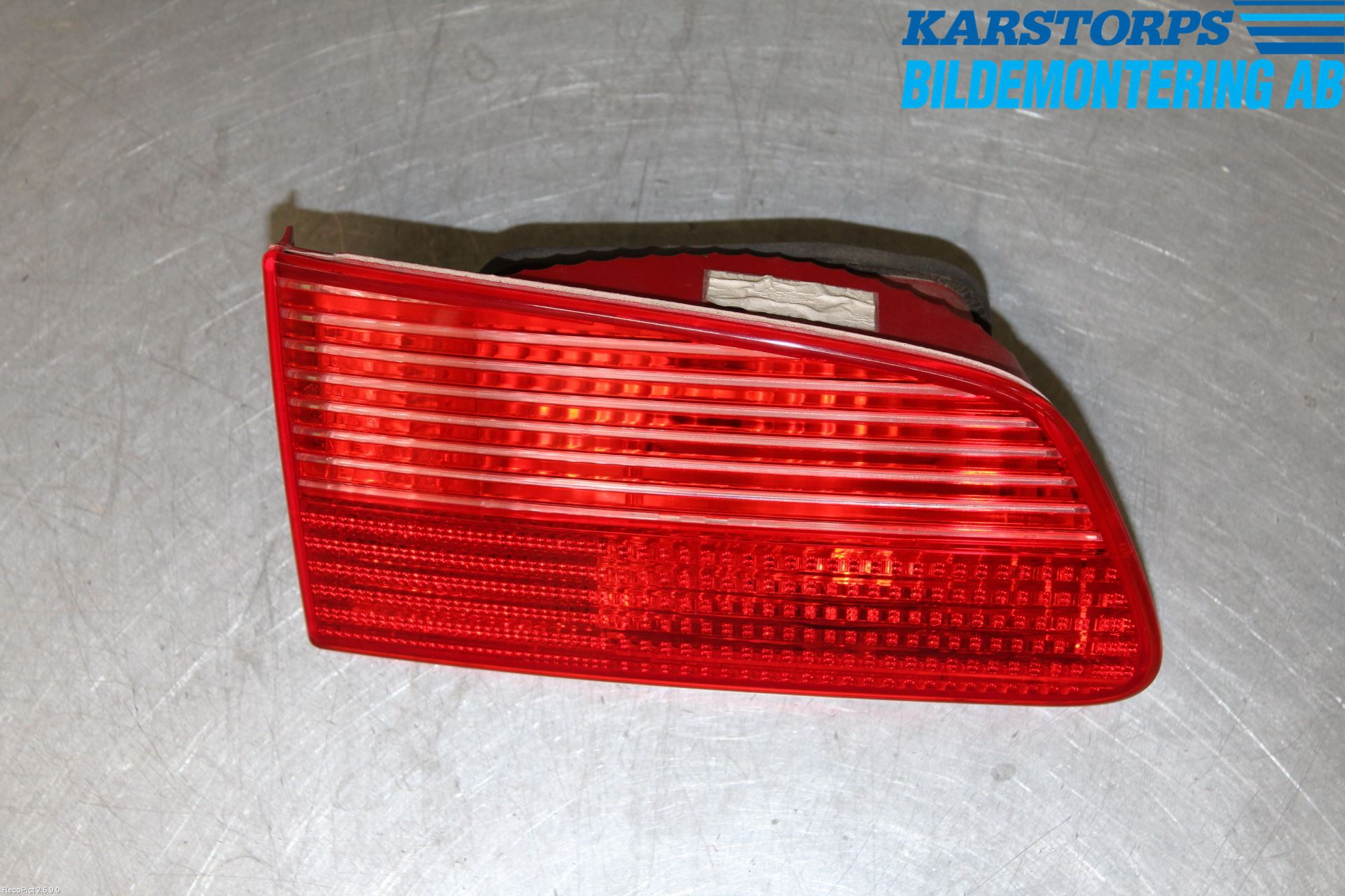 Saab 9-5     06-10 Baklykt Venstre  På Luke(Indre