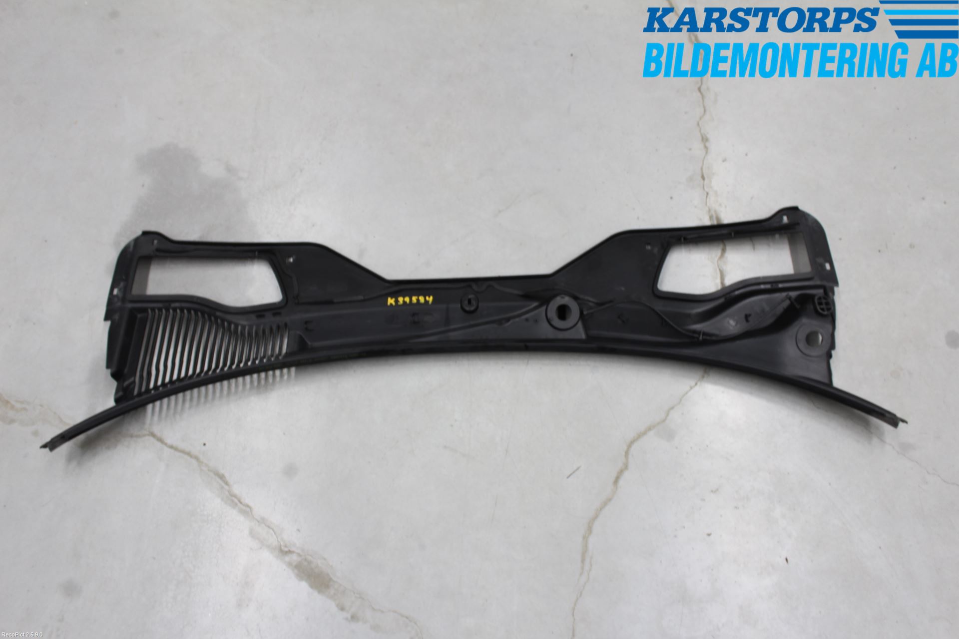 Jaguar XJ X350        03-09 Visker Deksel-Grill-Under Frr