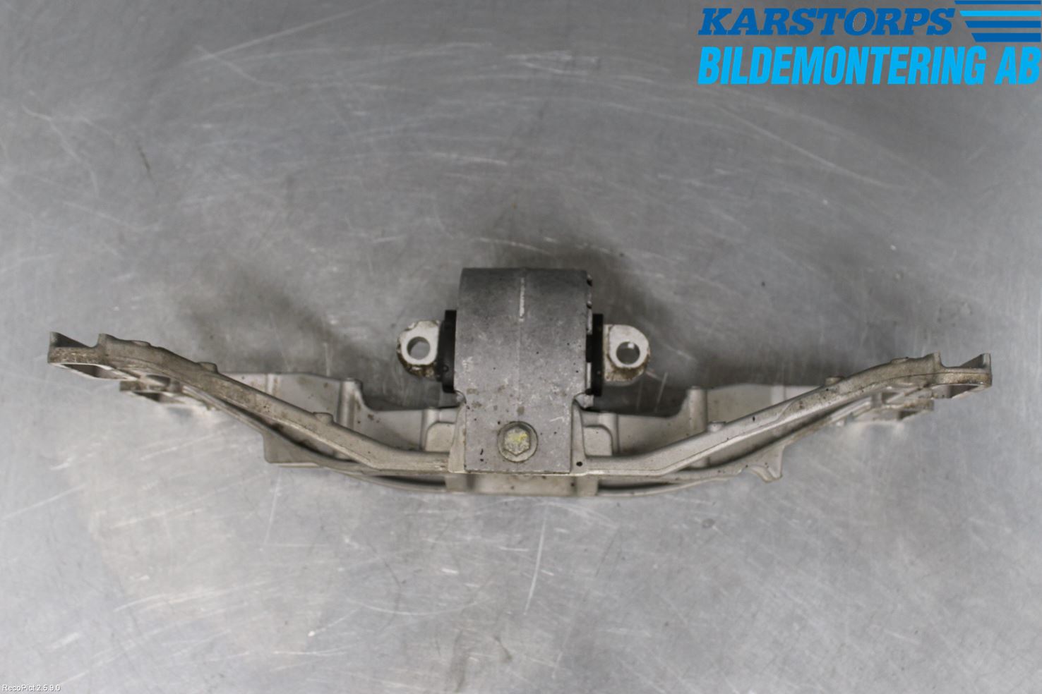 Jaguar XJ X350        03-09 Gearkasse Bjelke - Travers