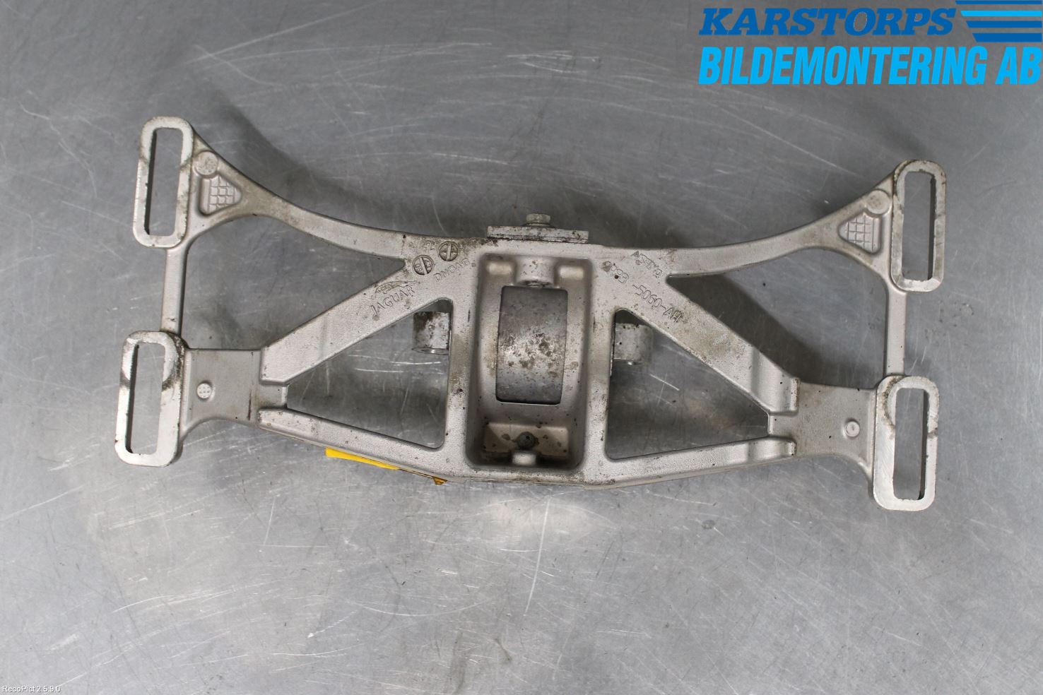 Jaguar XJ X350        03-09 Gearkasse Bjelke - Travers