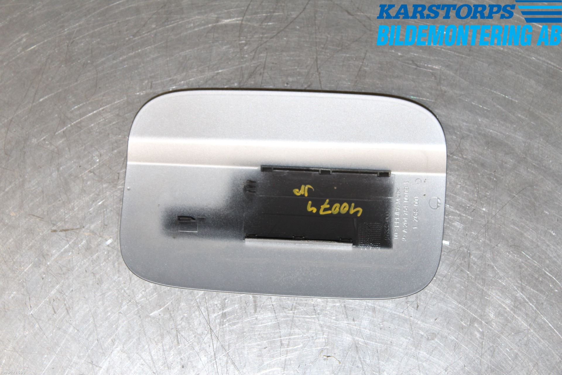 Mercedes-Benz MB C-KLASS (W204) 07-15 Drivstoff Tankluke