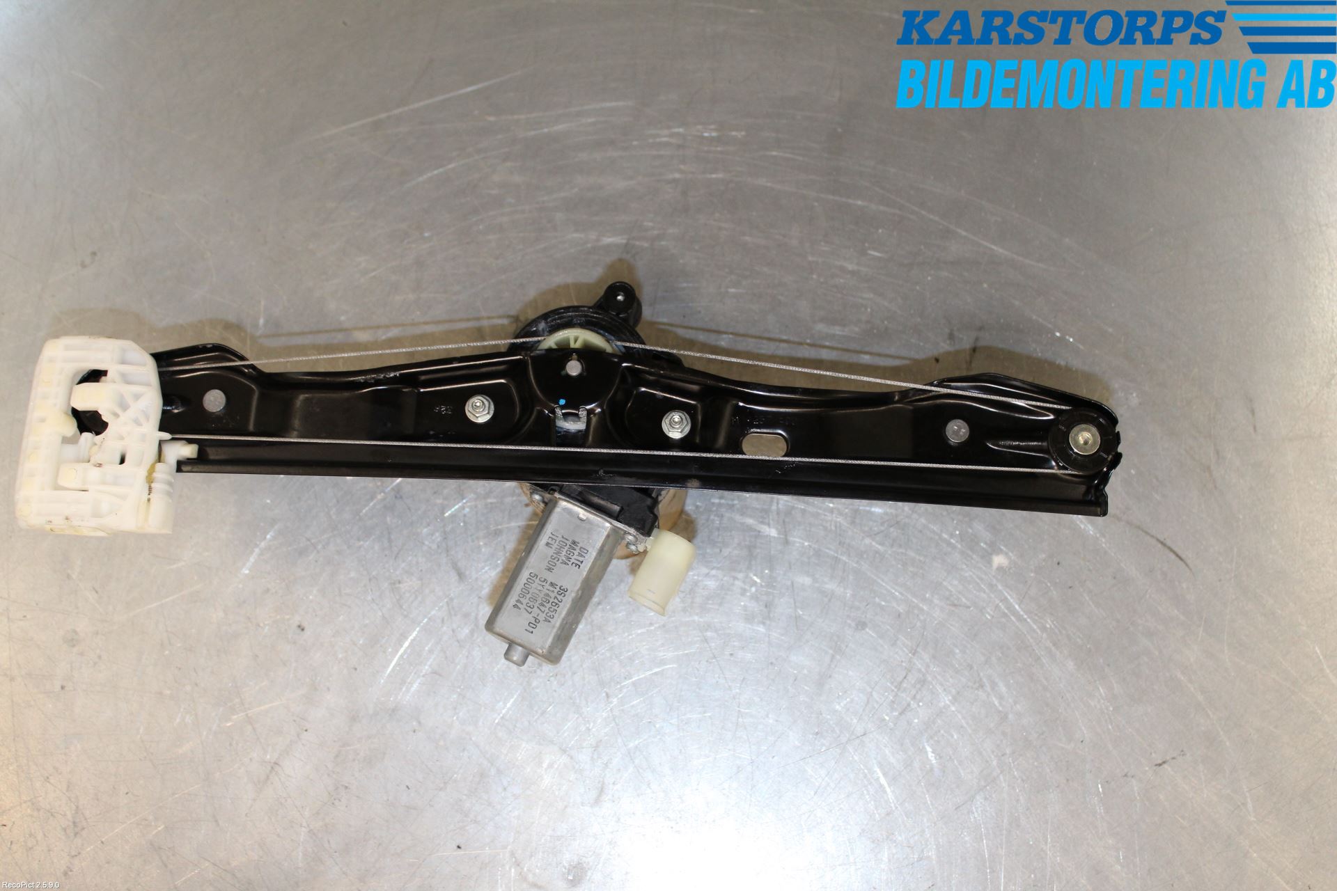 BMW 3 F30/F31/F80 12-19 Vindusheis El Komp