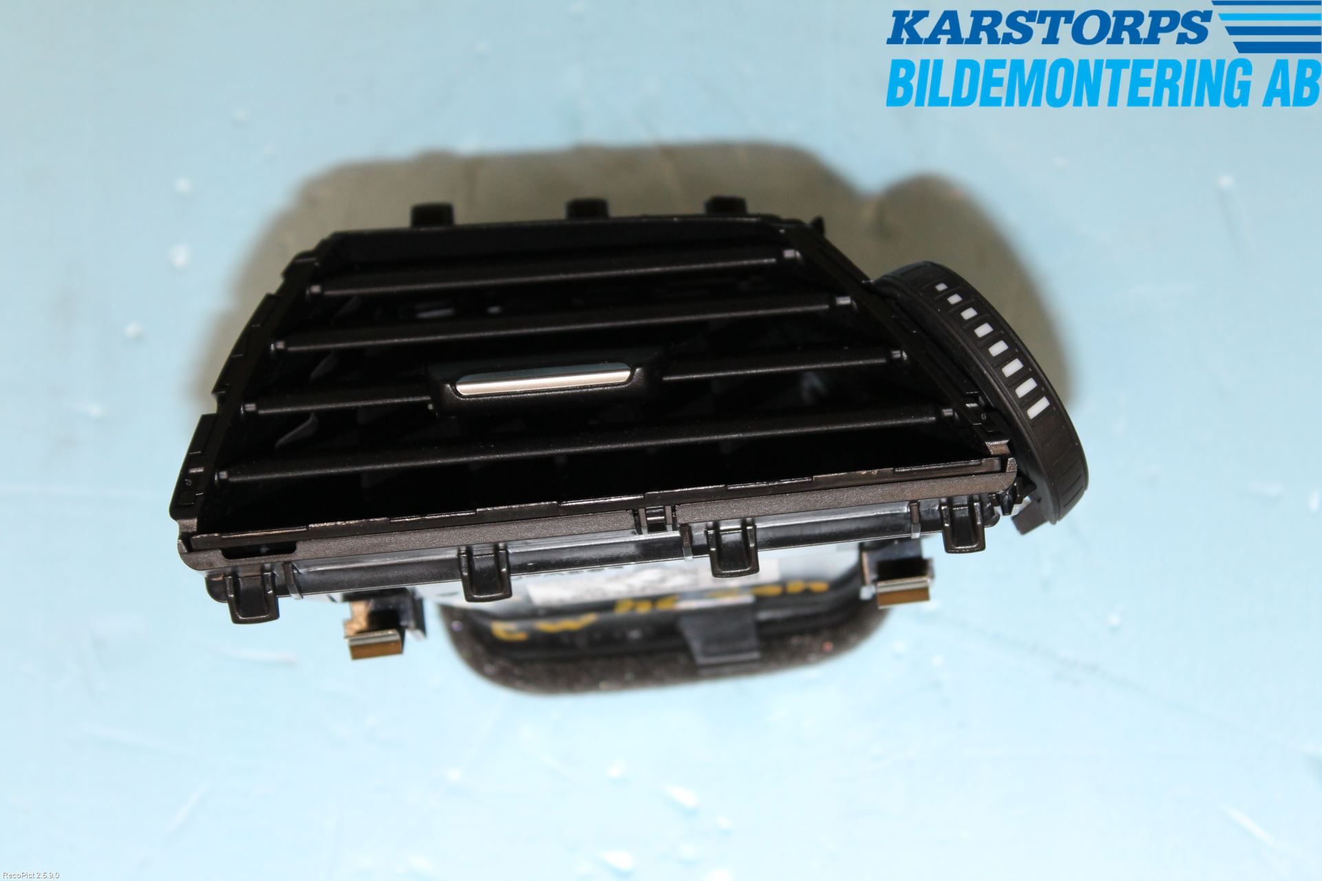 BMW 1 F20/F21 11-19 Dashbord Kanal - Dyse