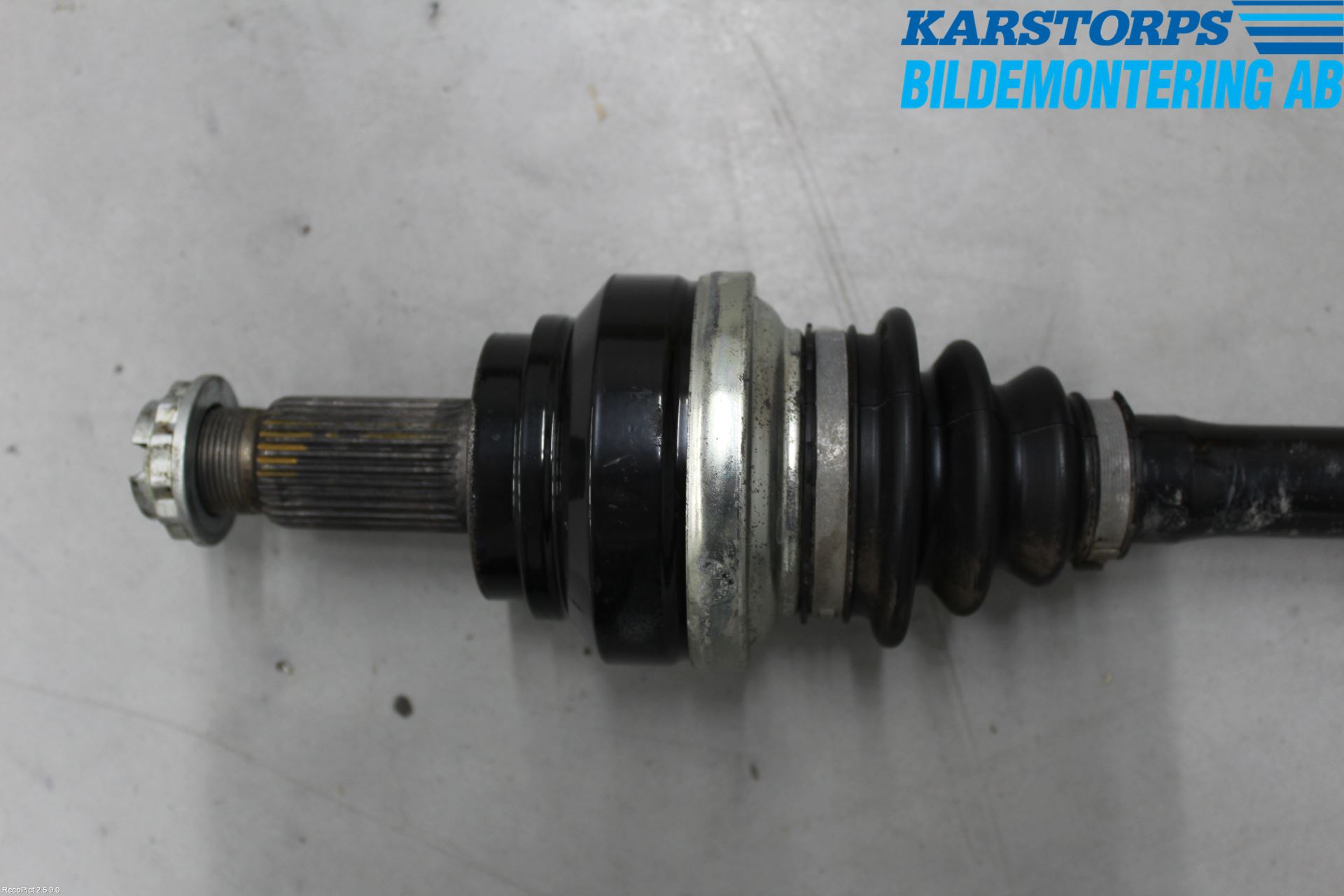 BMW 5 F10/F11/F18 09-17 Drivaksel Bak Kompl Høyre