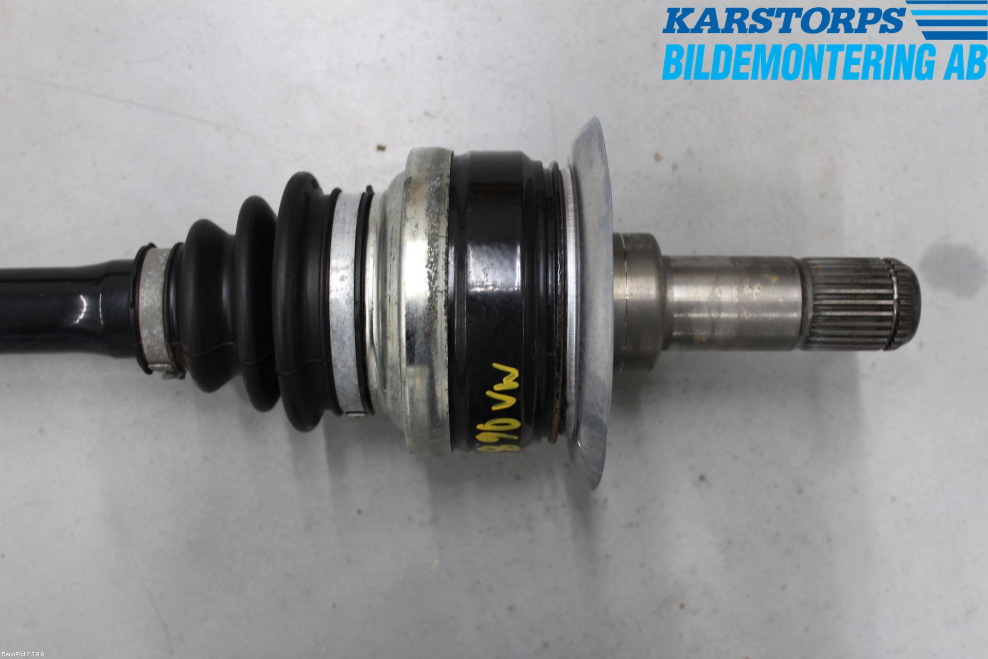 BMW 5 F10/F11/F18 09-17 Drivaksel Bak Kompl Høyre