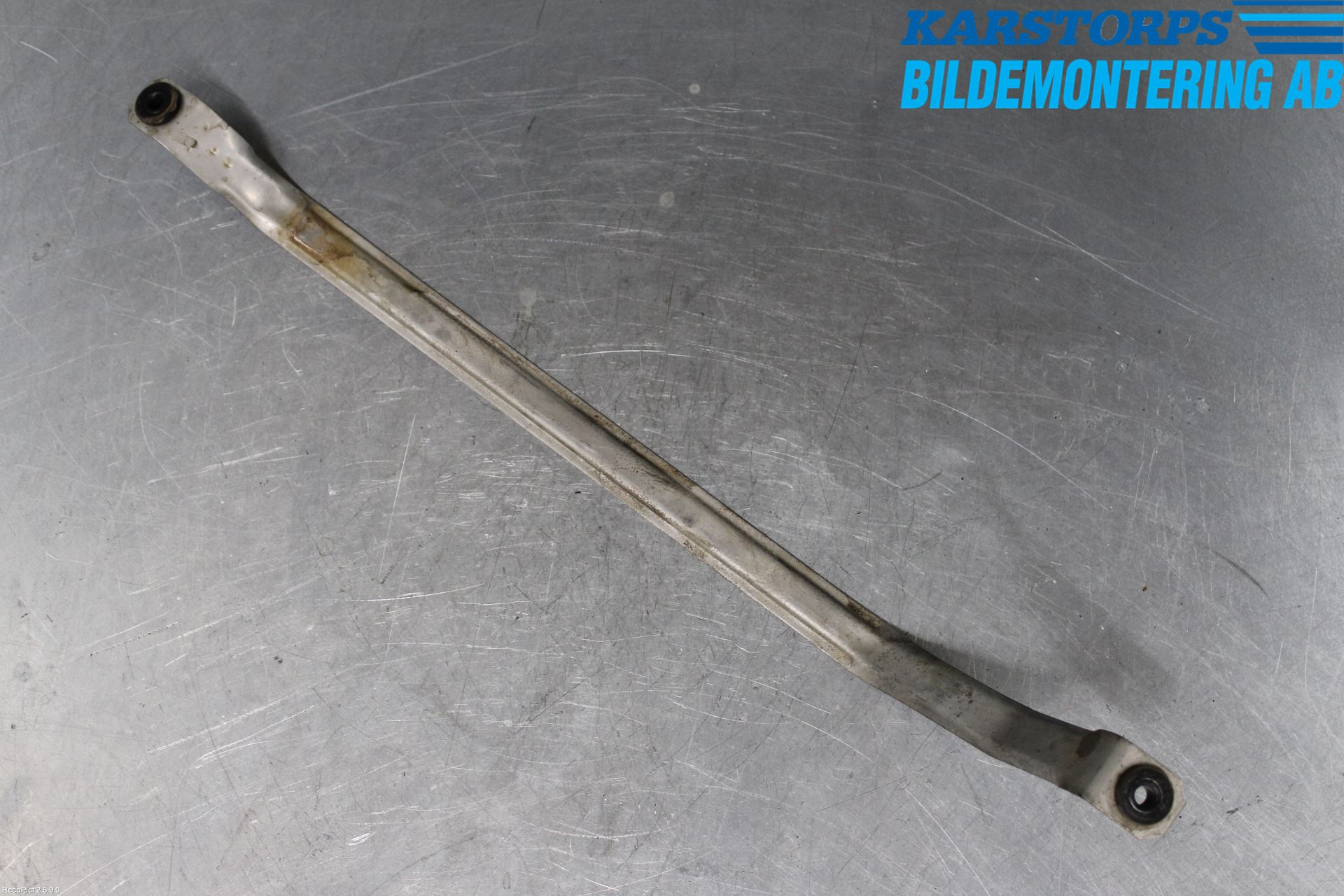 BMW 5 F10/F11/F18 09-17 Drivstofftank Bånd-Feste