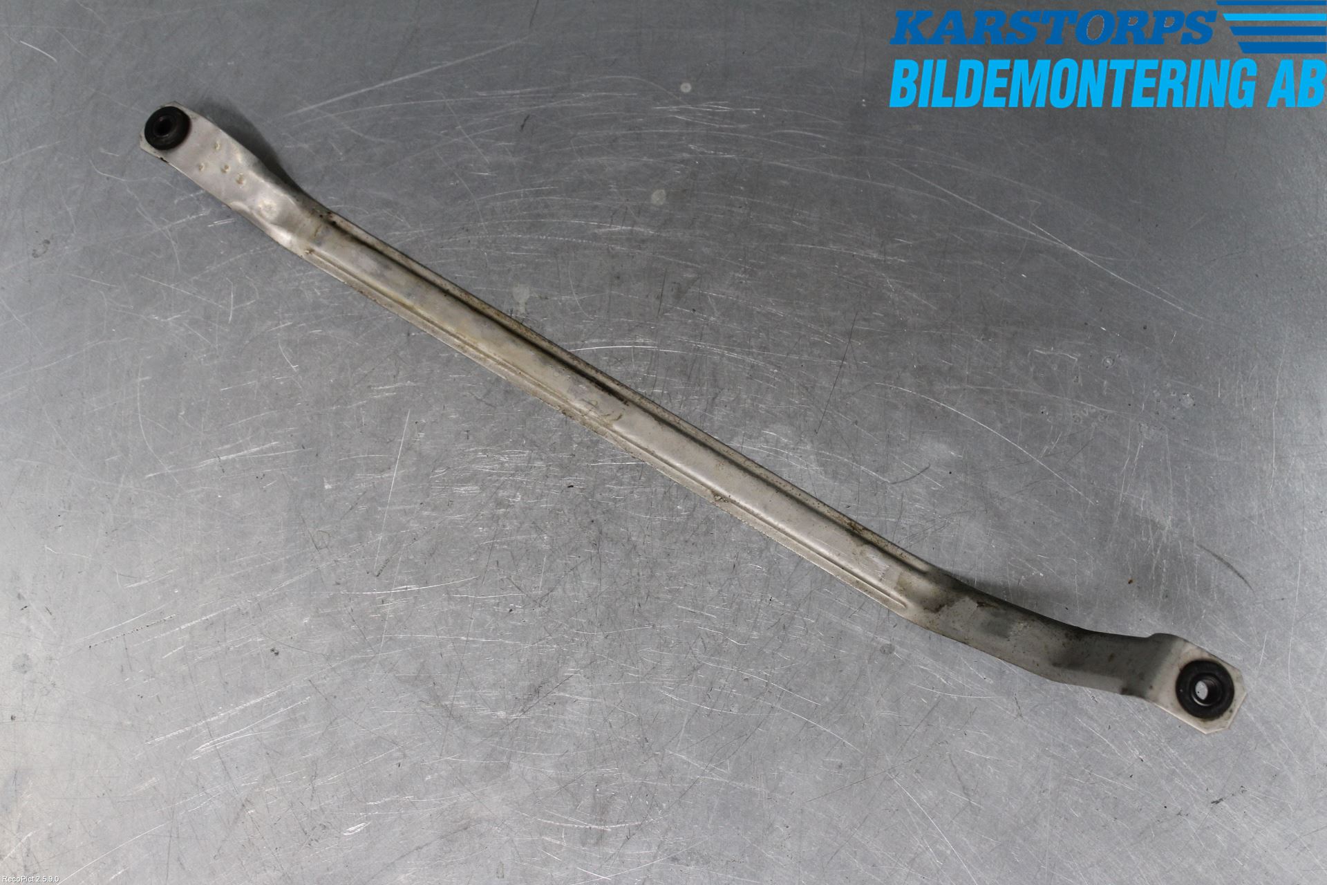BMW 5 F10/F11/F18 09-17 Drivstofftank Bånd-Feste