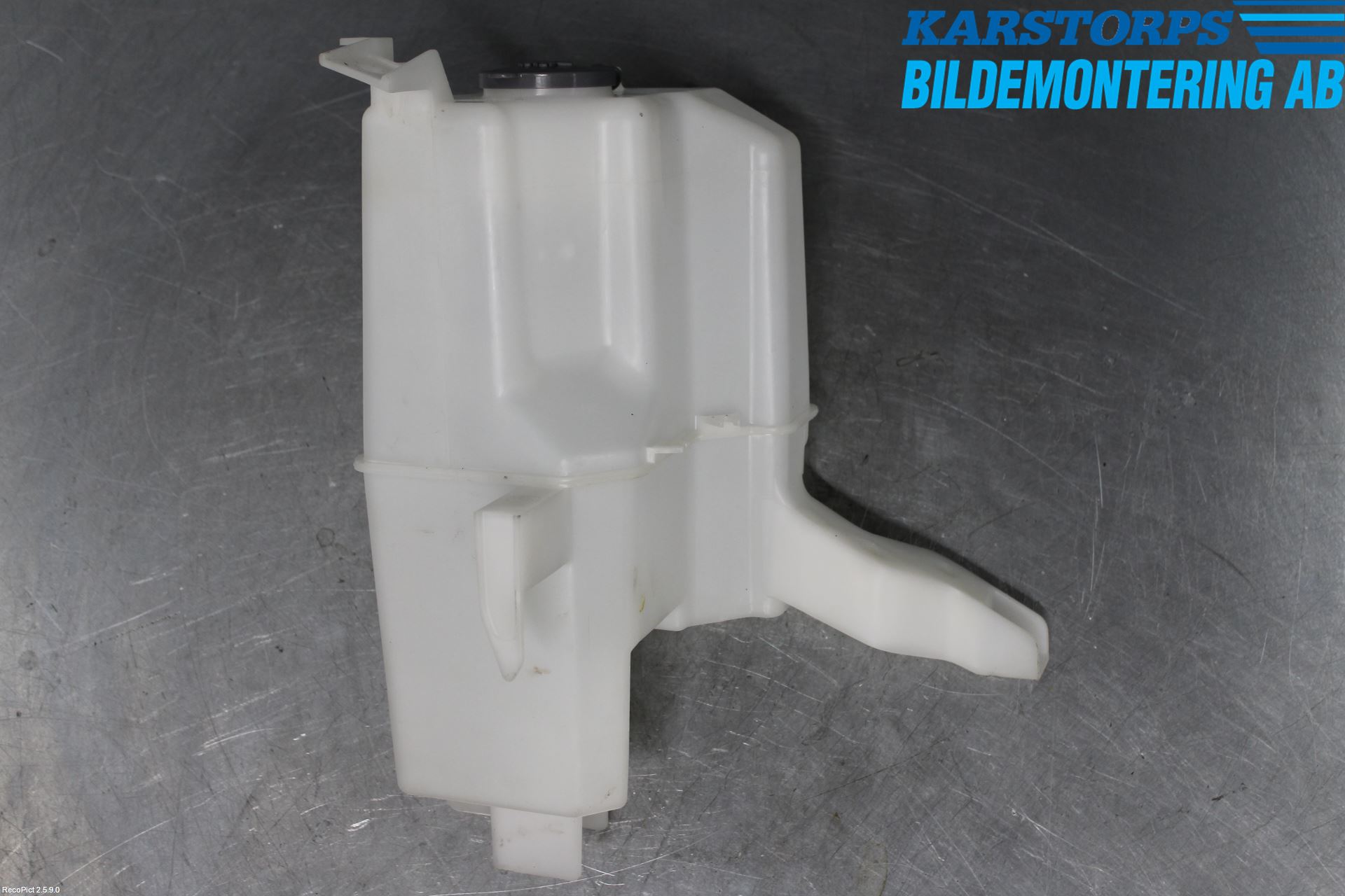 Nissan NV200/NV200 COMBI Spylerbeholder Frontrute