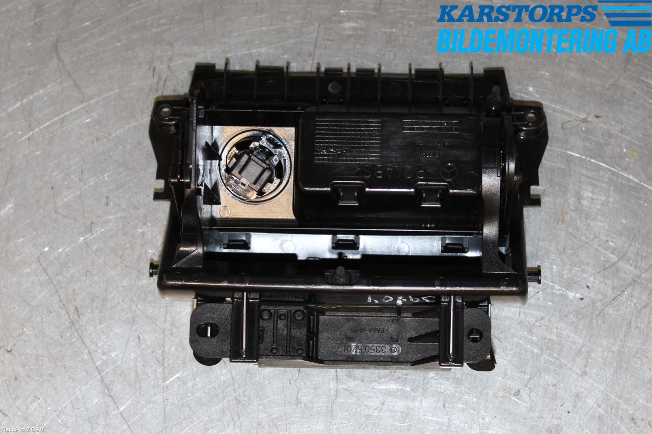 Mercedes-Benz MB CLA-KLASS (C117/X117) 13-19 Innr Askebeger