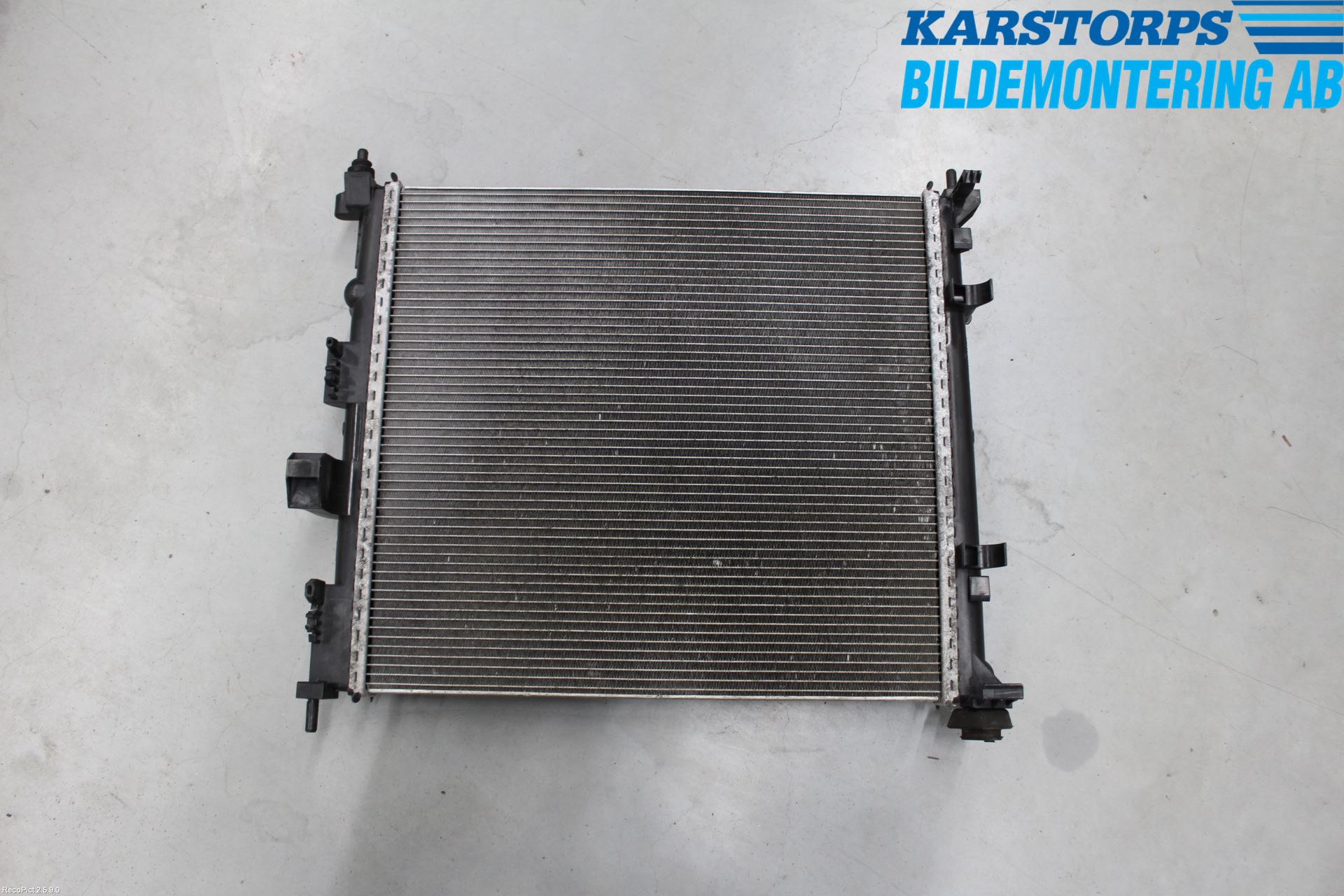 Nissan NV200/NV200 COMBI Radiator Manuell