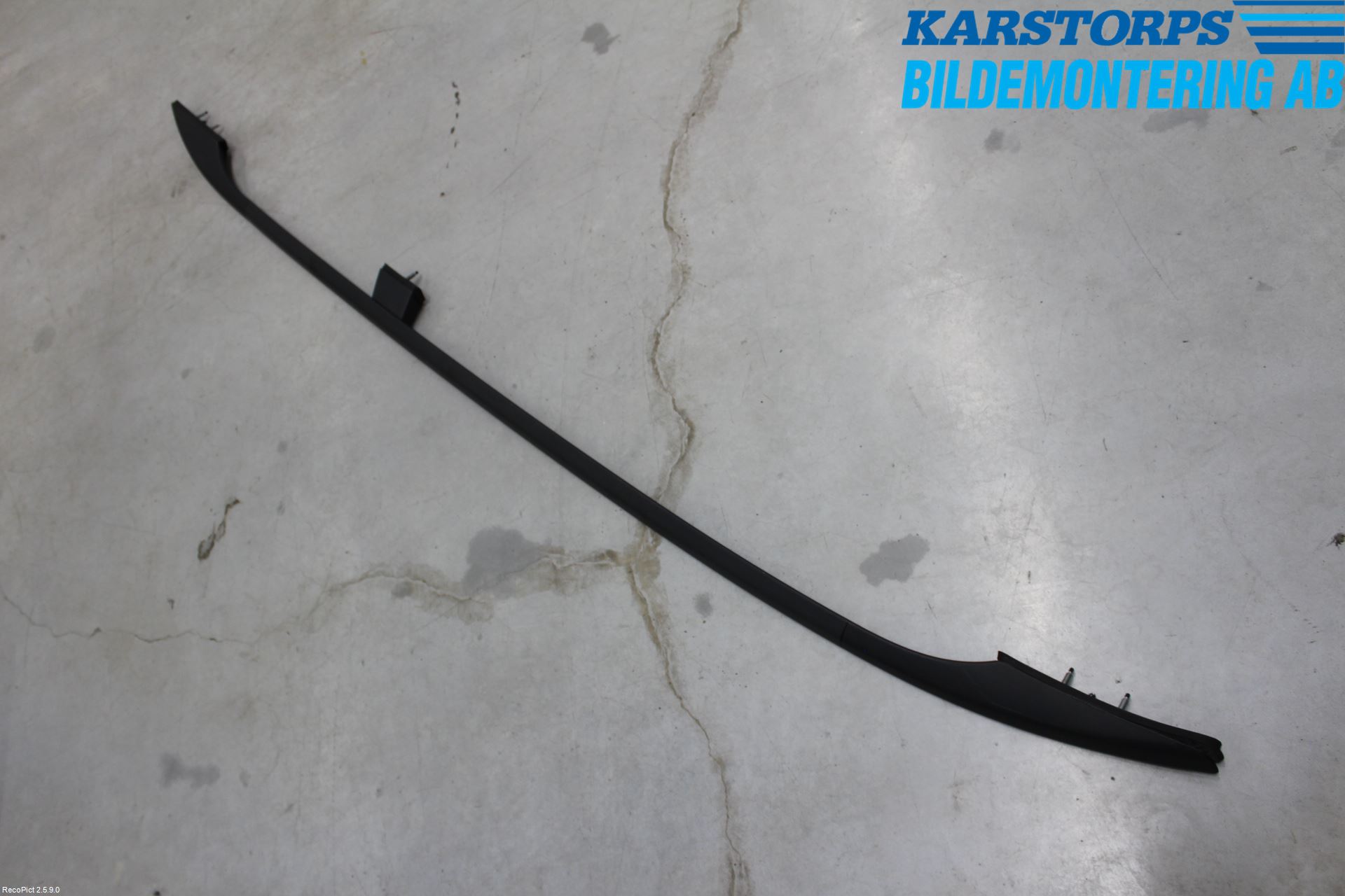 Volvo V70 08-13 Takrails - Stativ