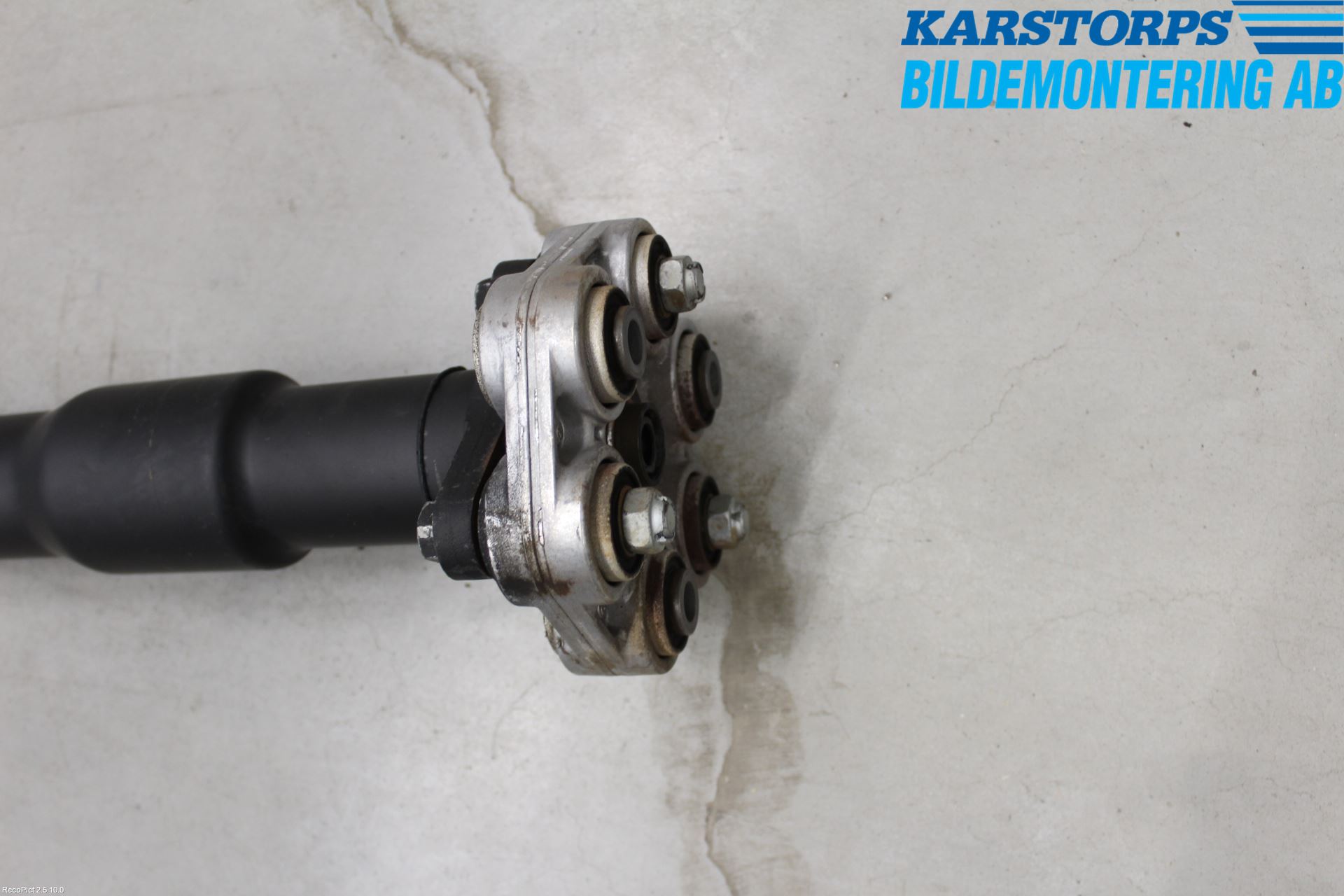 BMW 3 F30/F31/F80 12-19 Mellomaksel Kompl
