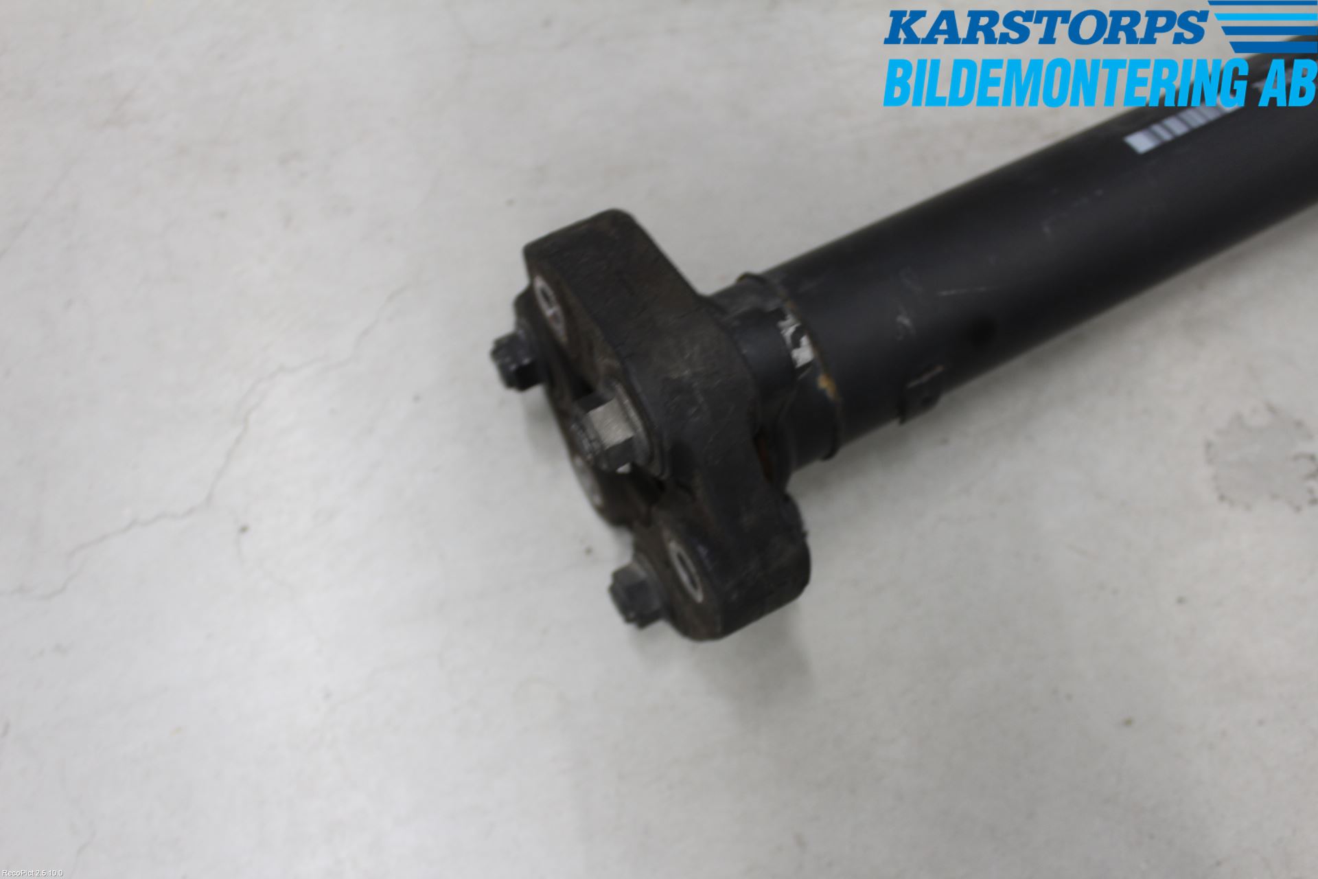 BMW 3 F30/F31/F80 12-19 Mellomaksel Kompl