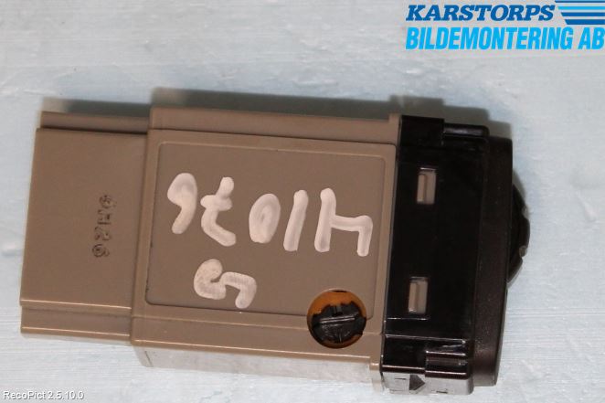 Mitsubishi L200 06-15 Frontlykt Lysspredderreg