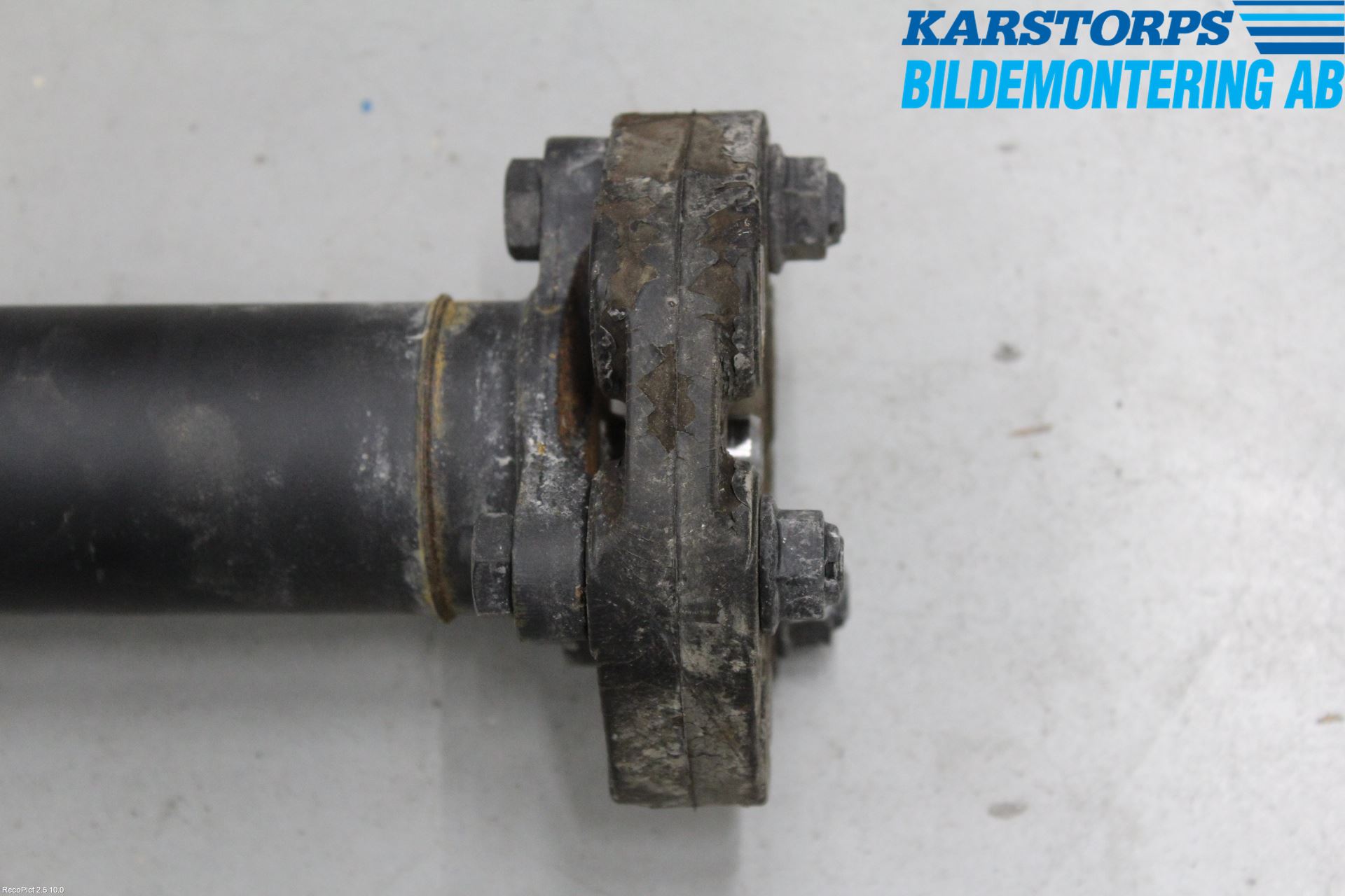 BMW 3 F30/F31/F80 12-19 Mellomaksel Kompl