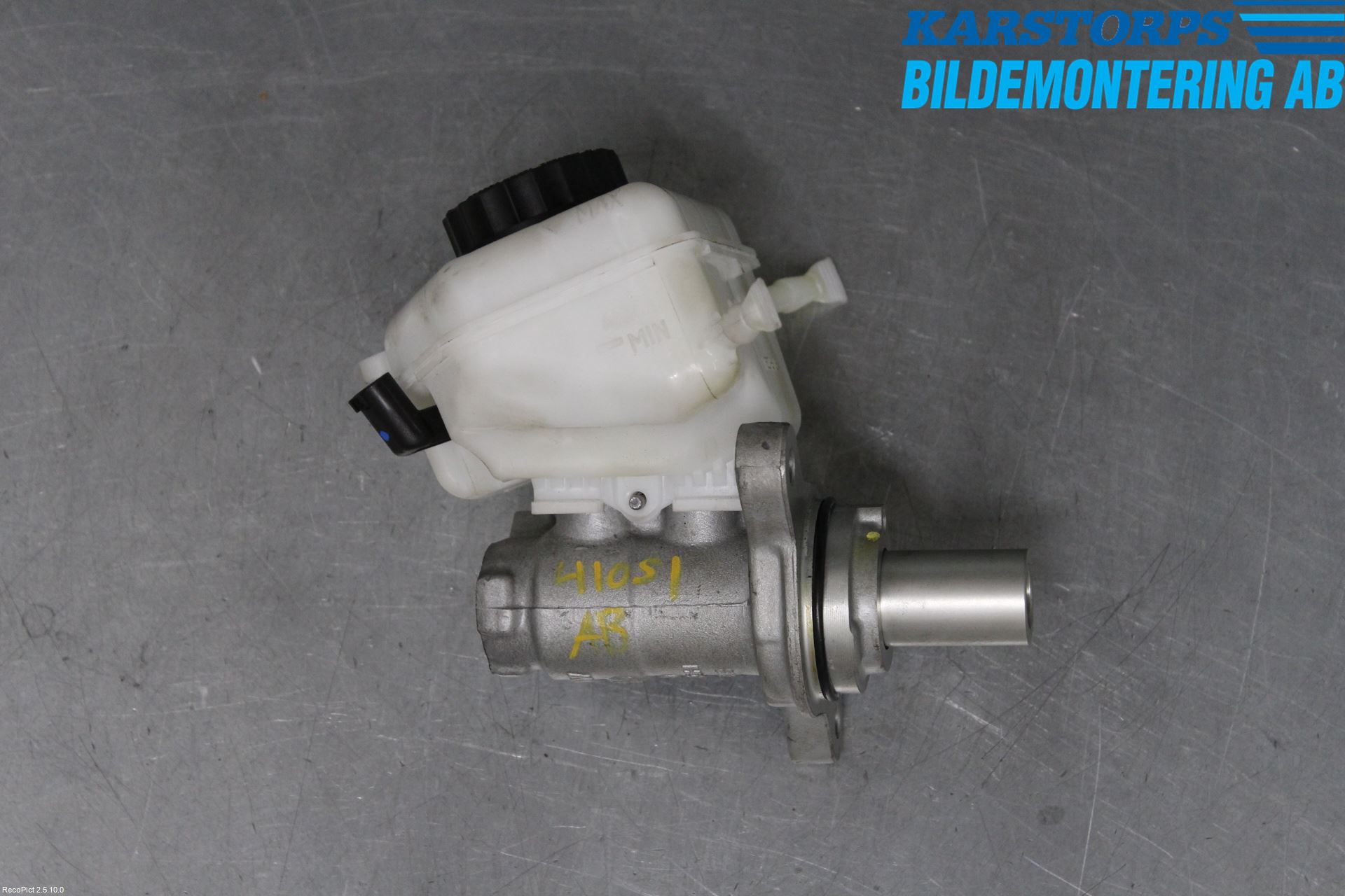 BMW 3 F30/F31/F80 12-19 Brems Hovedsylinder