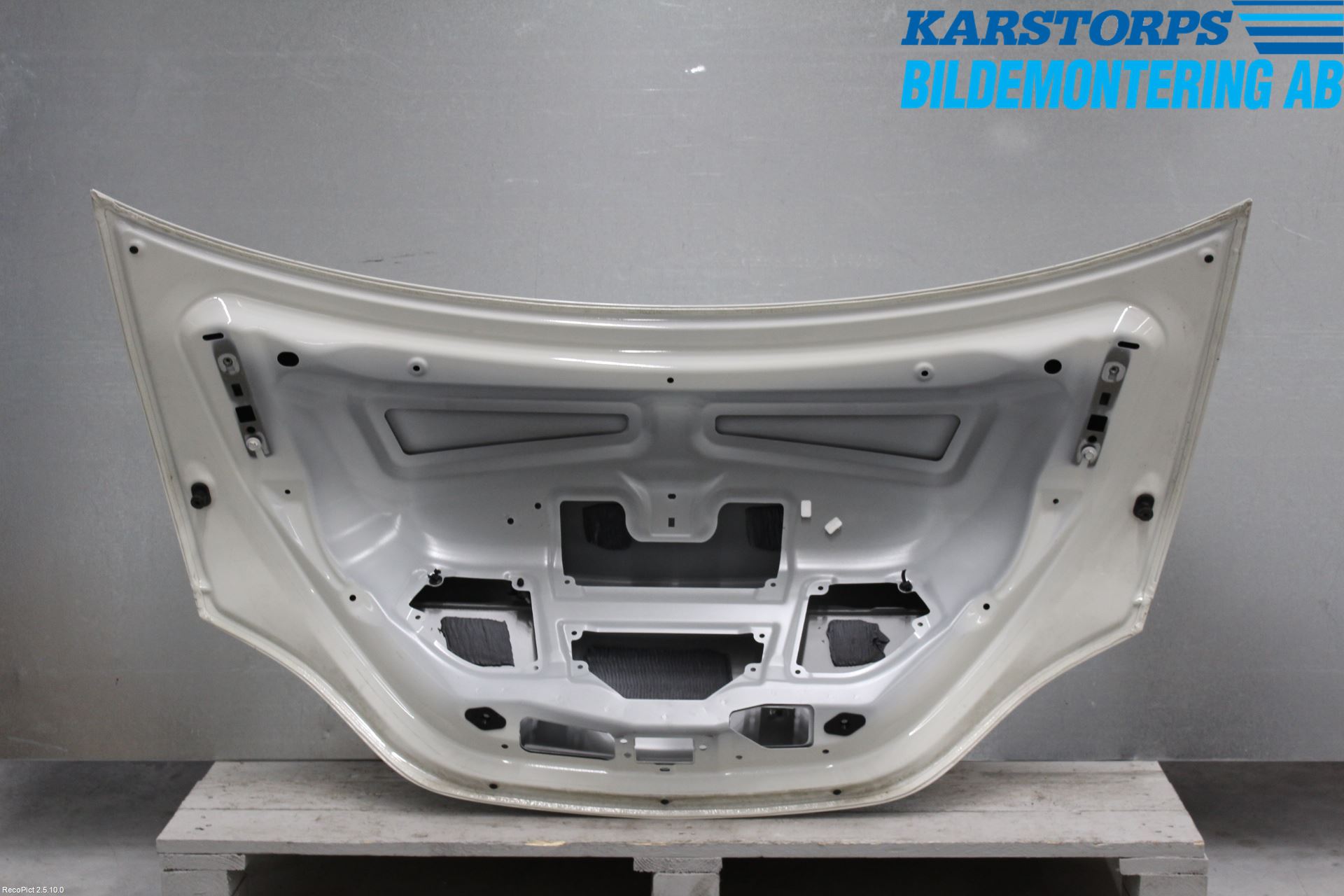 Mercedes-Benz MB CLA-KLASS (C117/X117) 13-19 Bakluke Koffertlokk