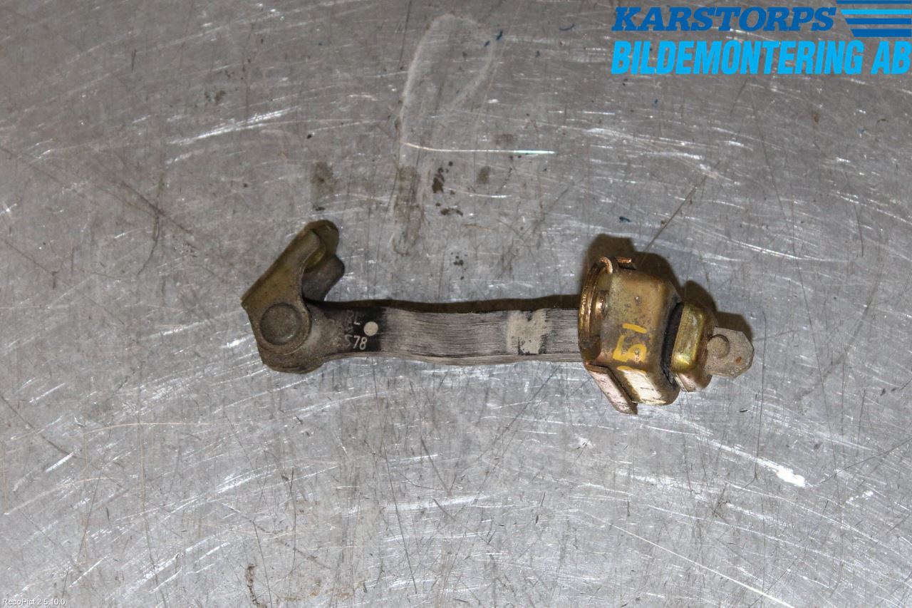 Nissan PRIMERA 02-07 Dørstopper
