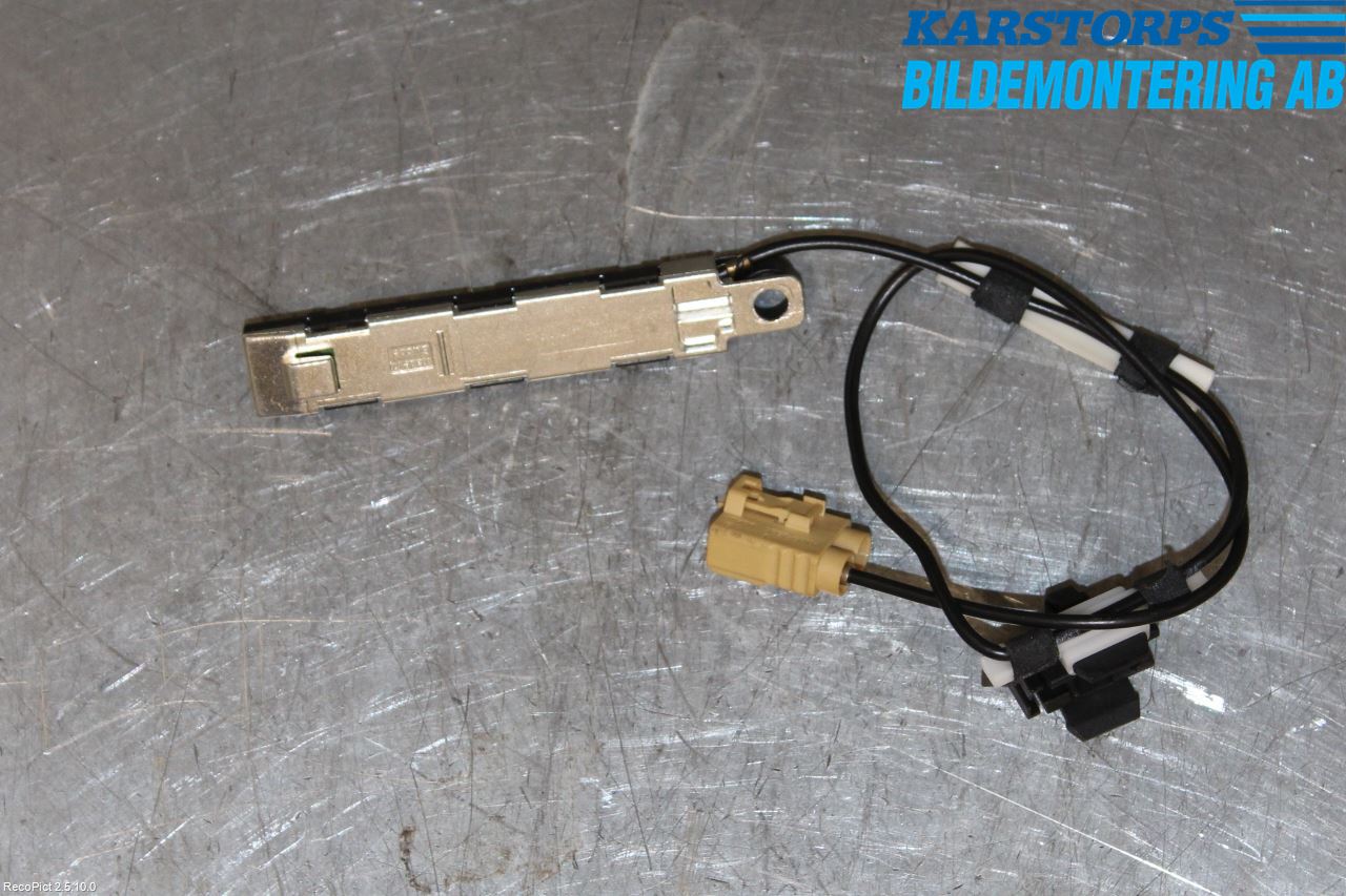 Volkswagen VW GOLF V 04-09 Stereo Antenneforsterker