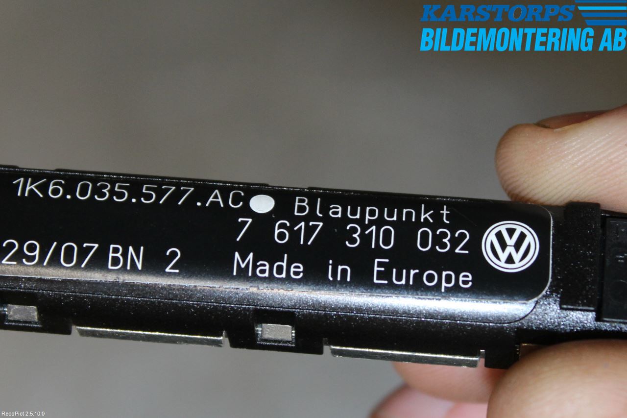 Volkswagen VW GOLF V 04-09 Stereo Antenneforsterker