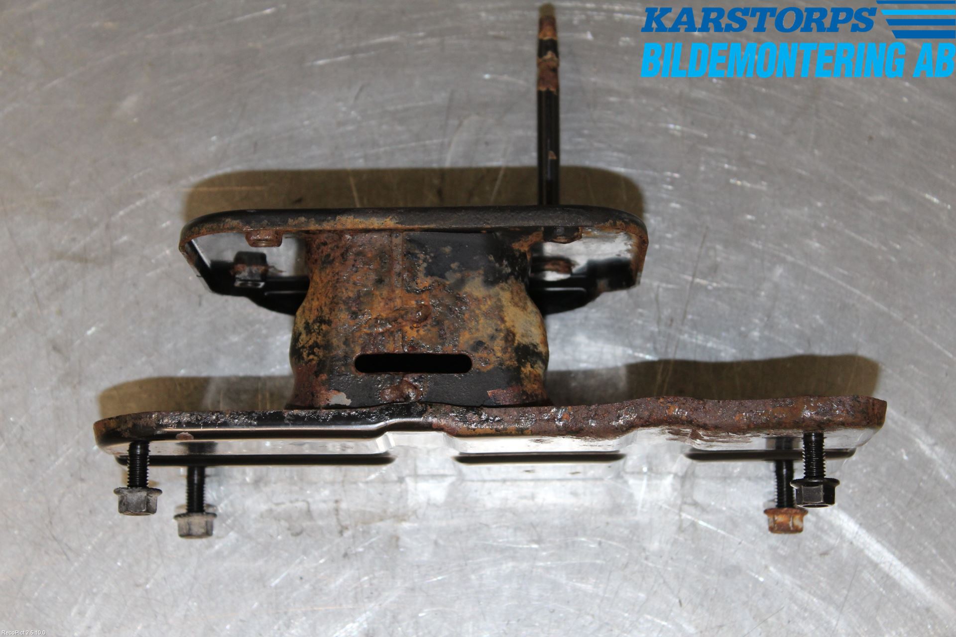 Kia RIO 12-16 Støtfanger Bak Feste