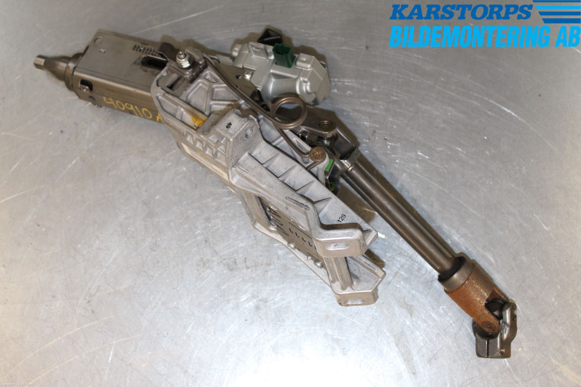 Volvo V70 08-13 Rattakselaggregat Justerbart
