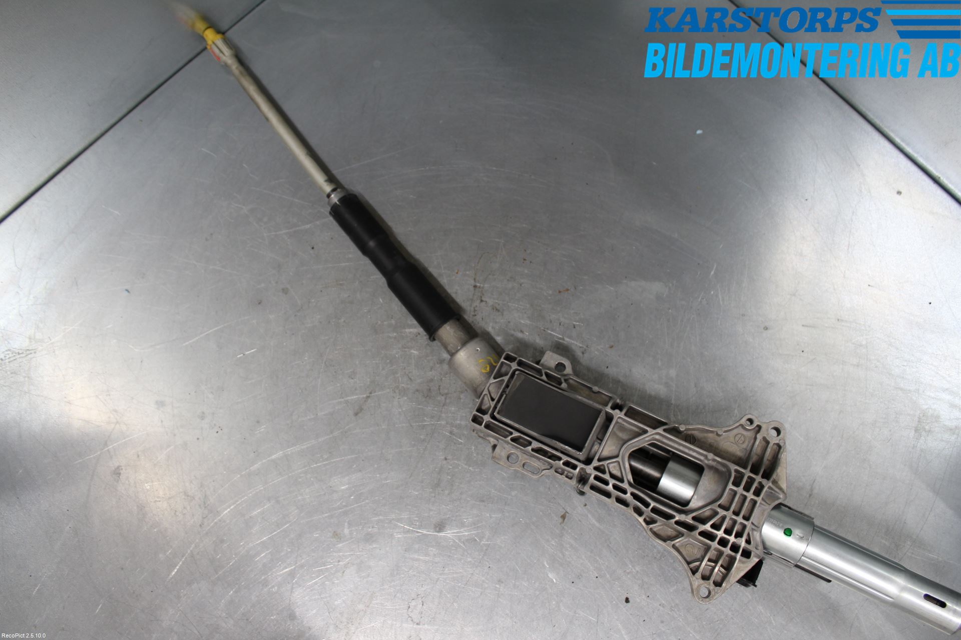 Mercedes-Benz MB C-KLASS (W205) 14-21 Rattakselaggregat Justerbart