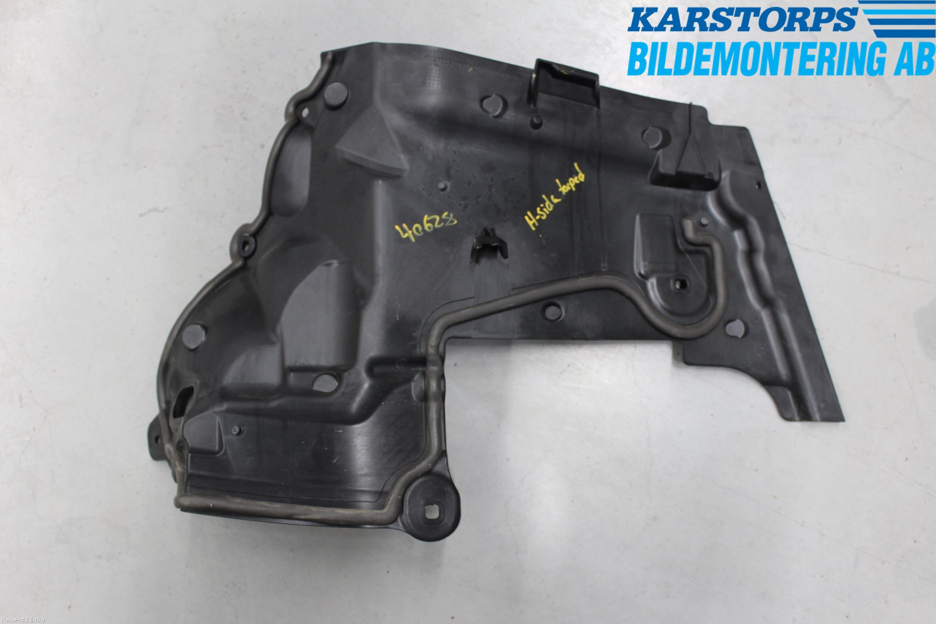 Mercedes-Benz MB C-KLASS (W205) 14-21 Visker Deksel-Grill-Under Frr
