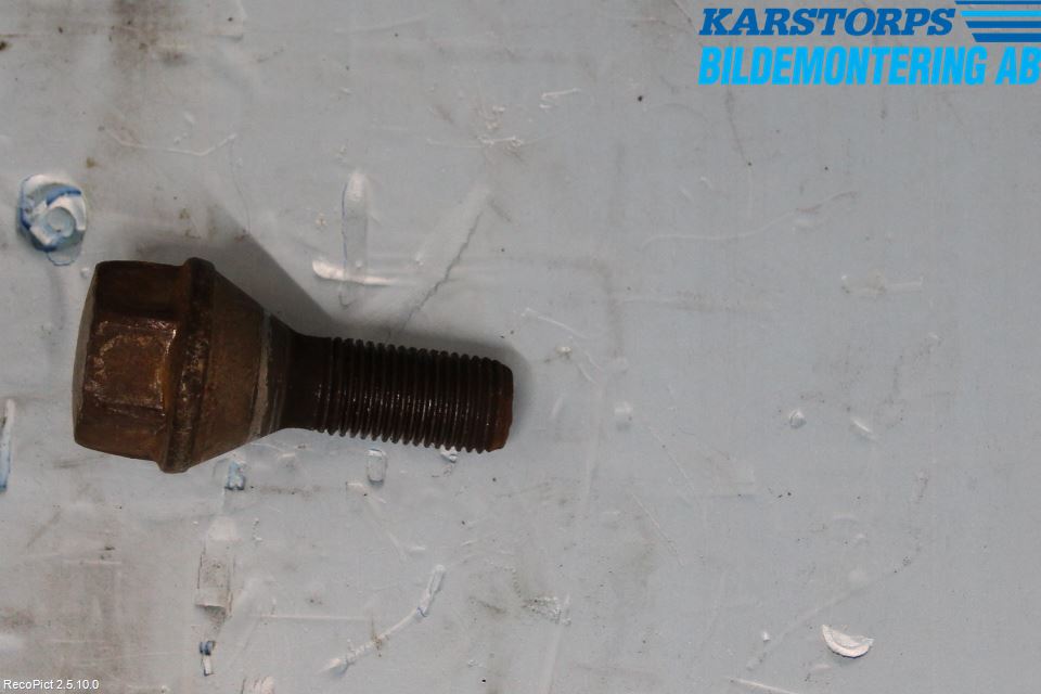 Renault TRAFIC   02-14 Hjulmutter - Bolt - Sett